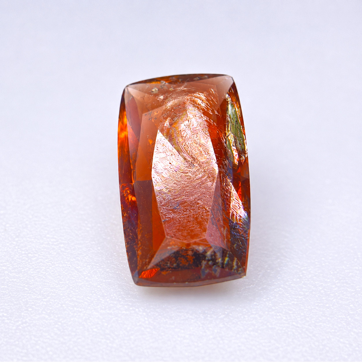 FREAKINGCAT – Rare Natural 1.22 ct PARGASITE – TANZANIA