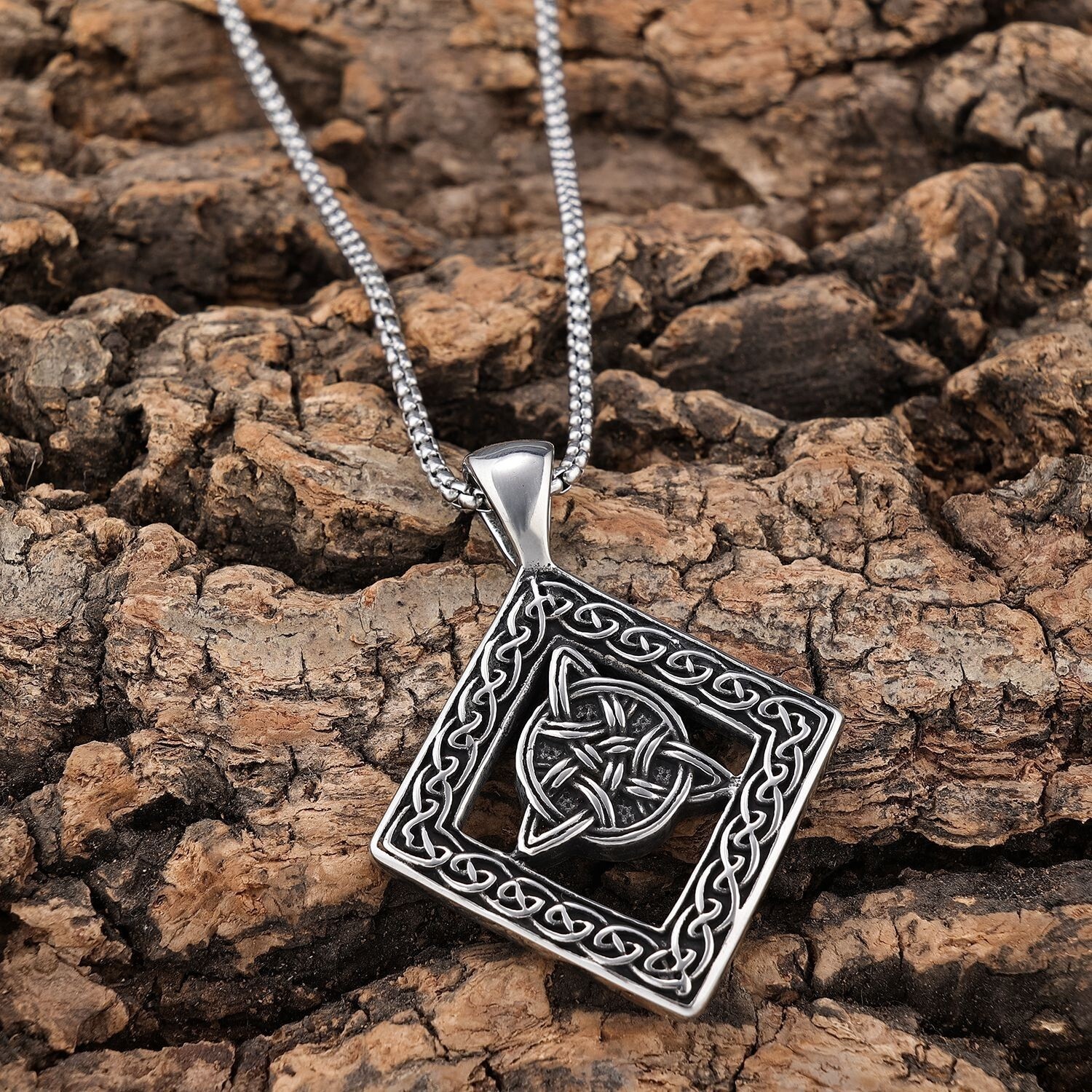 Celtic 316L Stainless Steel Triquetra double- sided Necklace with 60 cm chain