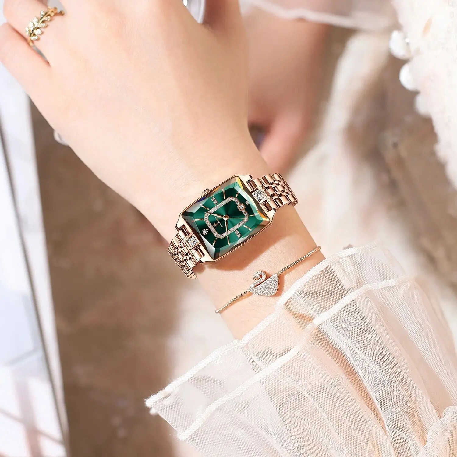 Luxury Waterproof Numberless Quartz Stainless Steel Watch For Ladies Woman Girls