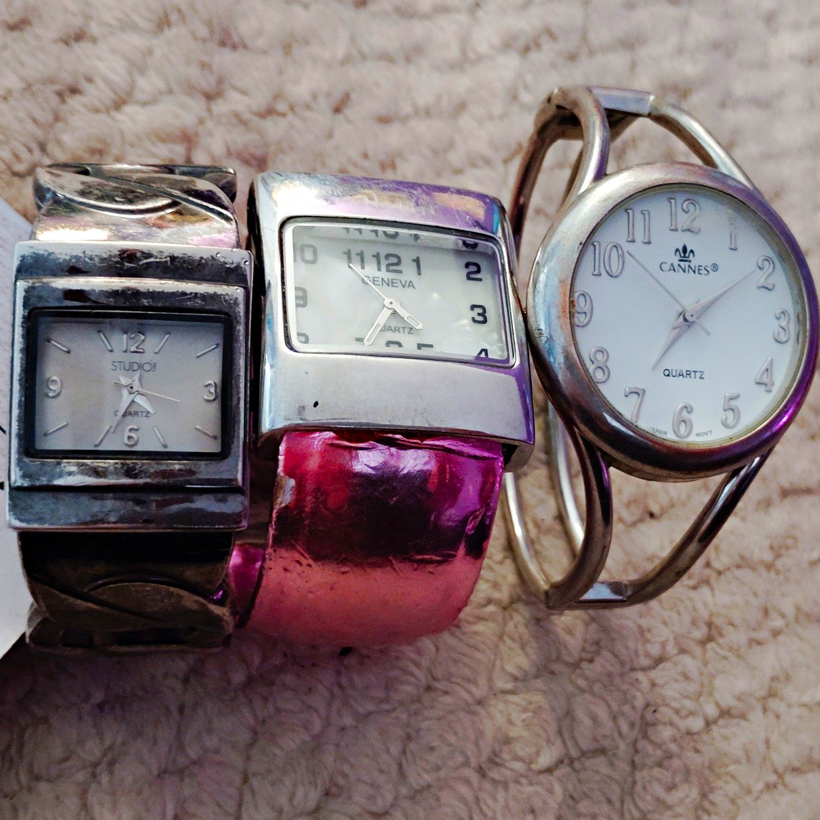 Women’s Analog Wristwatch Lot of 3 Casual 12-Hour Silver/Pink Metal Bracelet