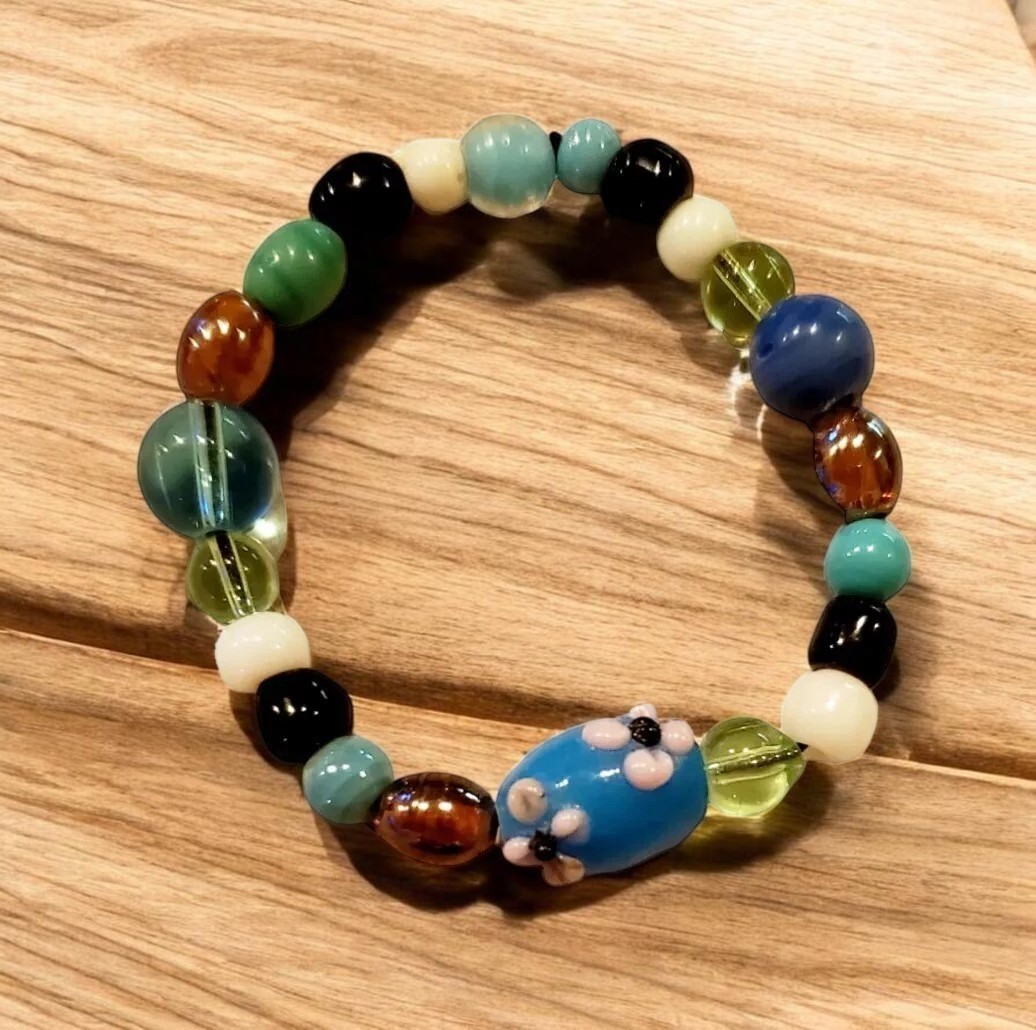 Vintage Porcelain Beaded Floral Stretchy Bracelet Handmade