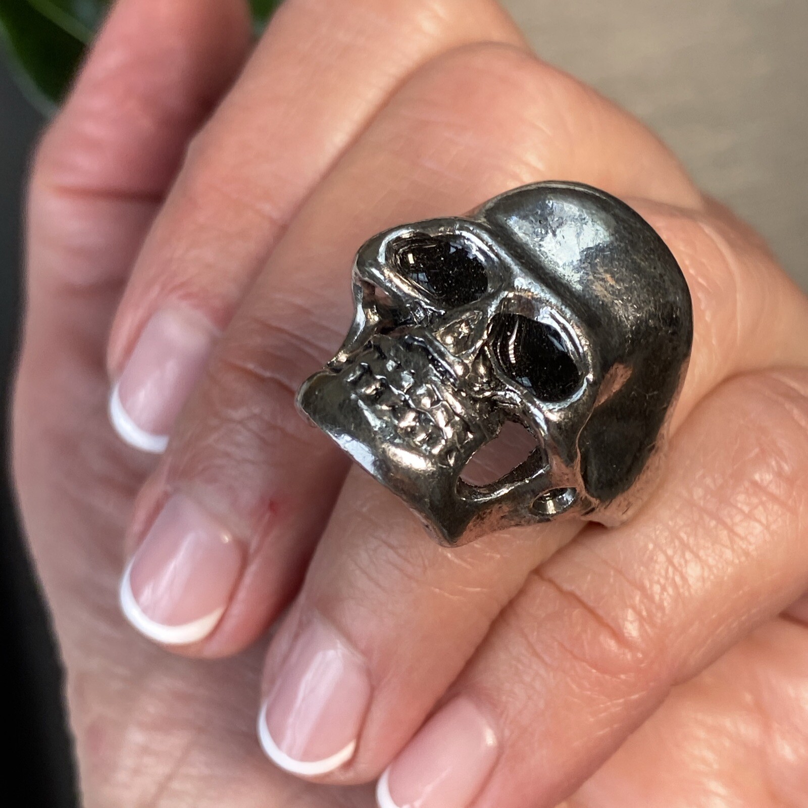 Vintage Mens Skull Ring Estate Jewelry Pre-Owned Size 11 Macabre