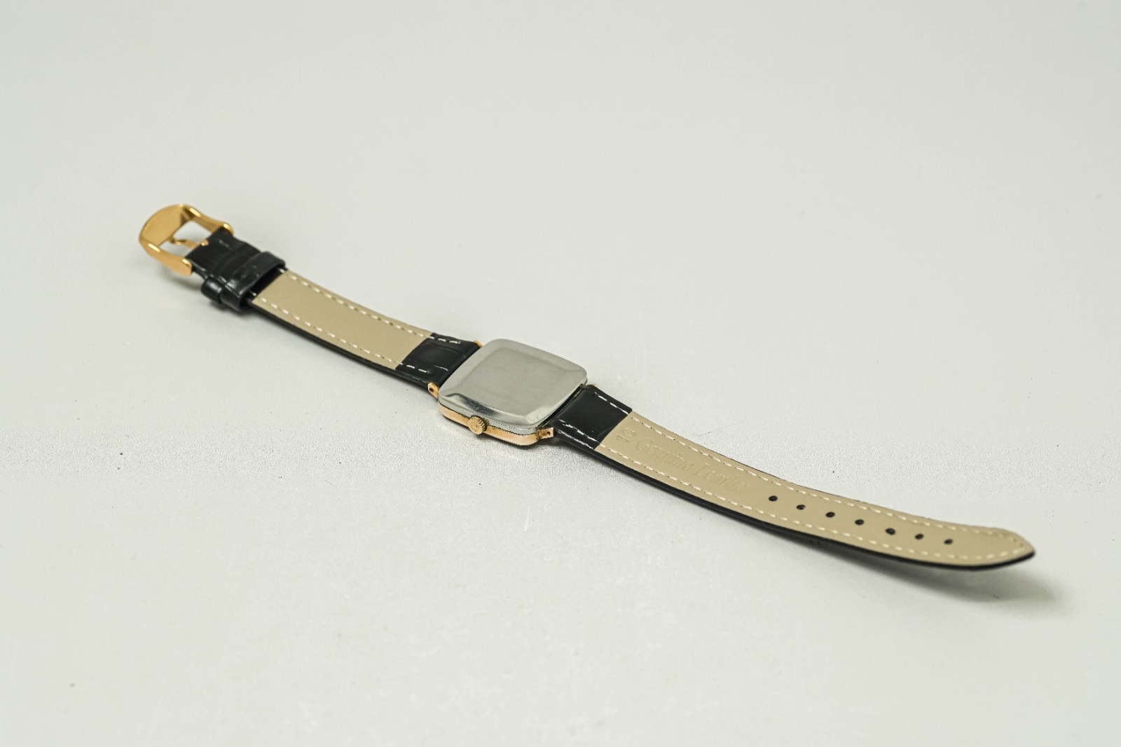 *Vintage 1975* OMEGA Geneve Cal.625 Manual Winding Roman Gold Square 26mm Men’s