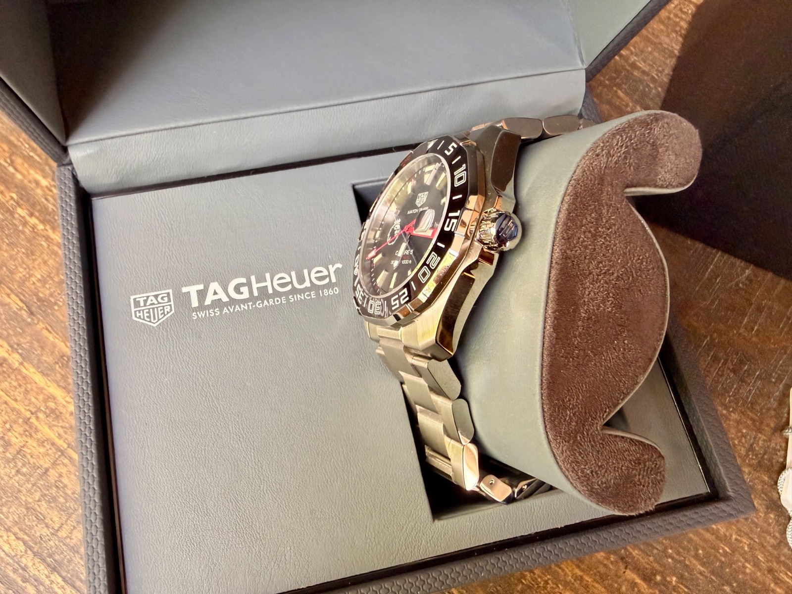 TAG Heuer Aquaracer Gray Men’s Watch Premiere League-Excellent Condition WAY201D