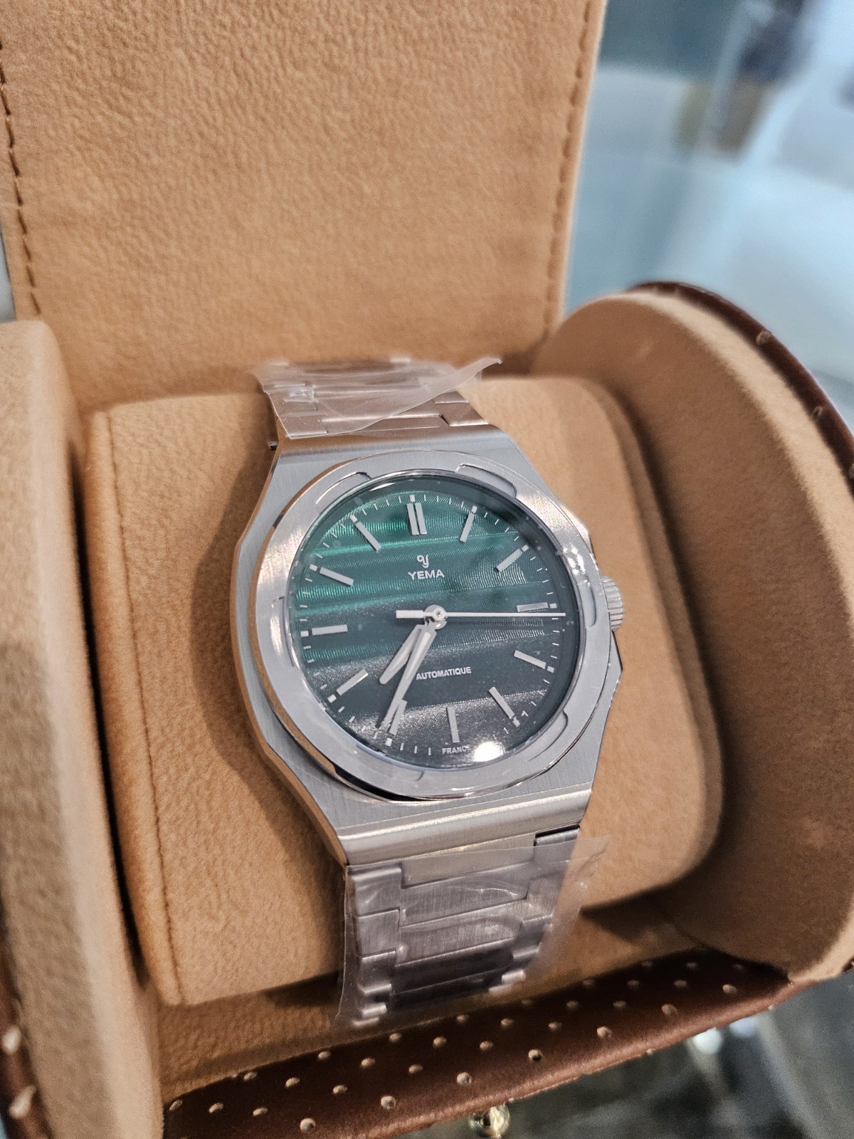 YEMA Wristmaster Traveller Automatic 39mm Green Dial SS Bracelet w/ Box & Papers