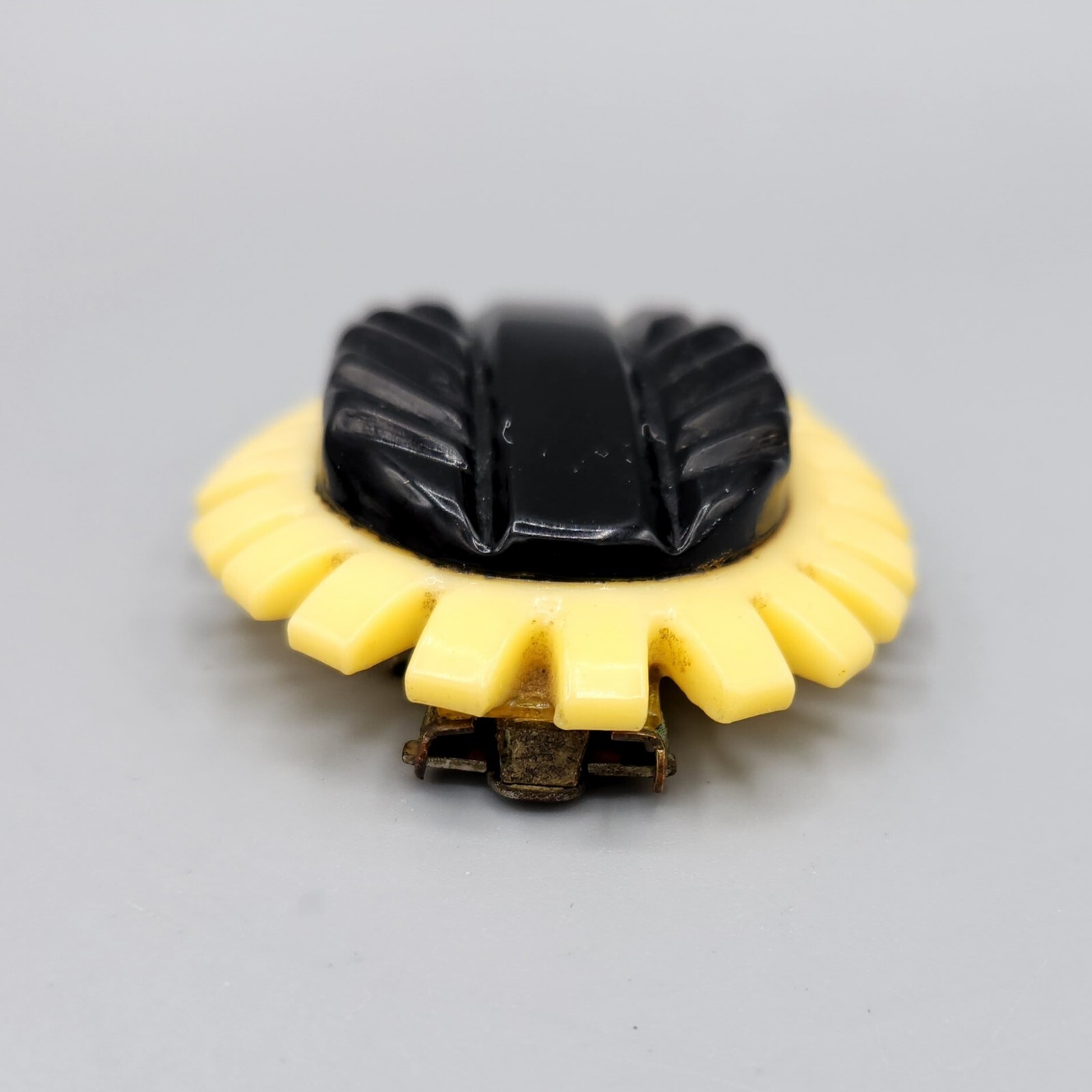 Late Art Deco Retro Black Cream Carved Celluoid Teardrop Dress Clip