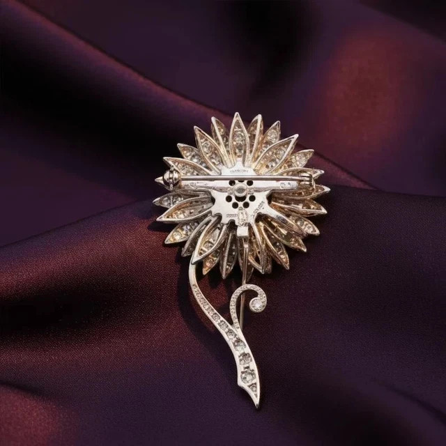 2.60Ct Round Cut Lab Created Sapphire Flower Brooch Pin 14K Yellow Gold Plated