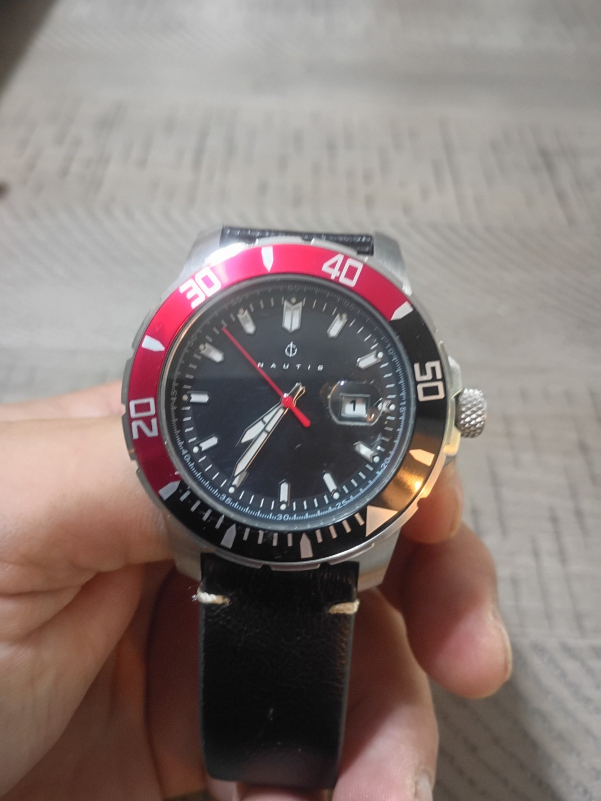 Nautis Dive Pro 200 Black & Red Wristwatch