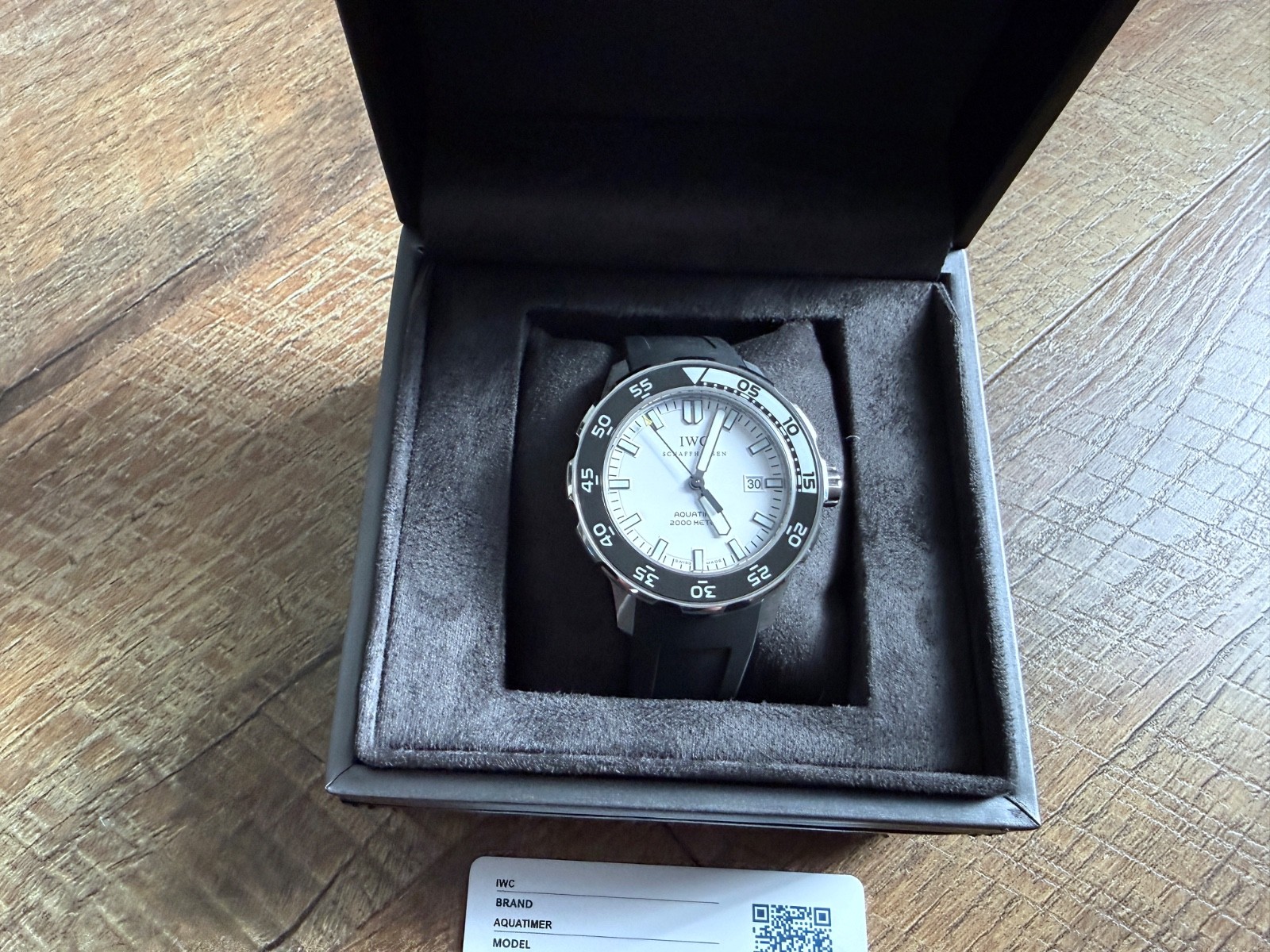 IWC Aquatimer IW356805 44mmSS White Dial Rubber Strap Automatic Date Watch