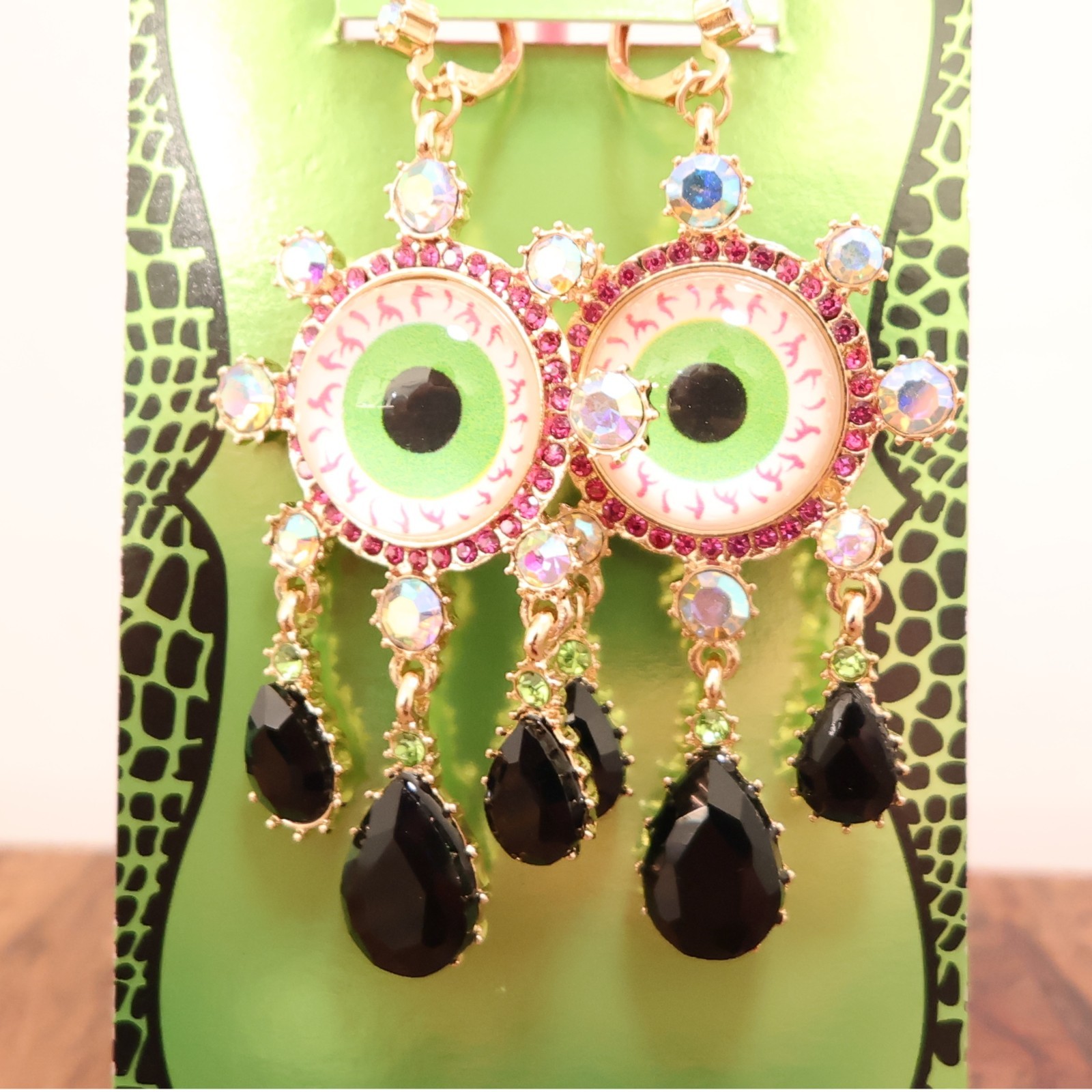 Betsey Johnson earrings eyeballs Halloween chandeliers pink black crystals NWT