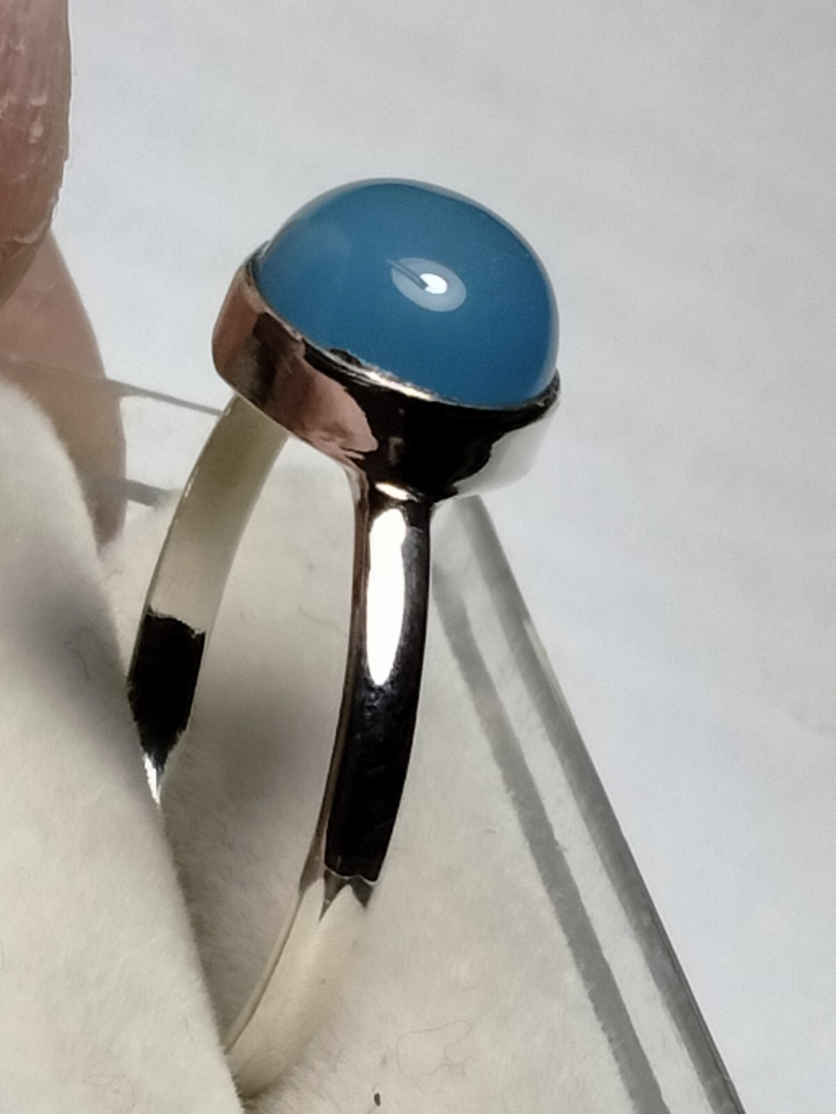 LOVELY SEA BLUE CHALCEDONY IN STERLING SILVER.925 RING SIZE 9.0-9.25!
