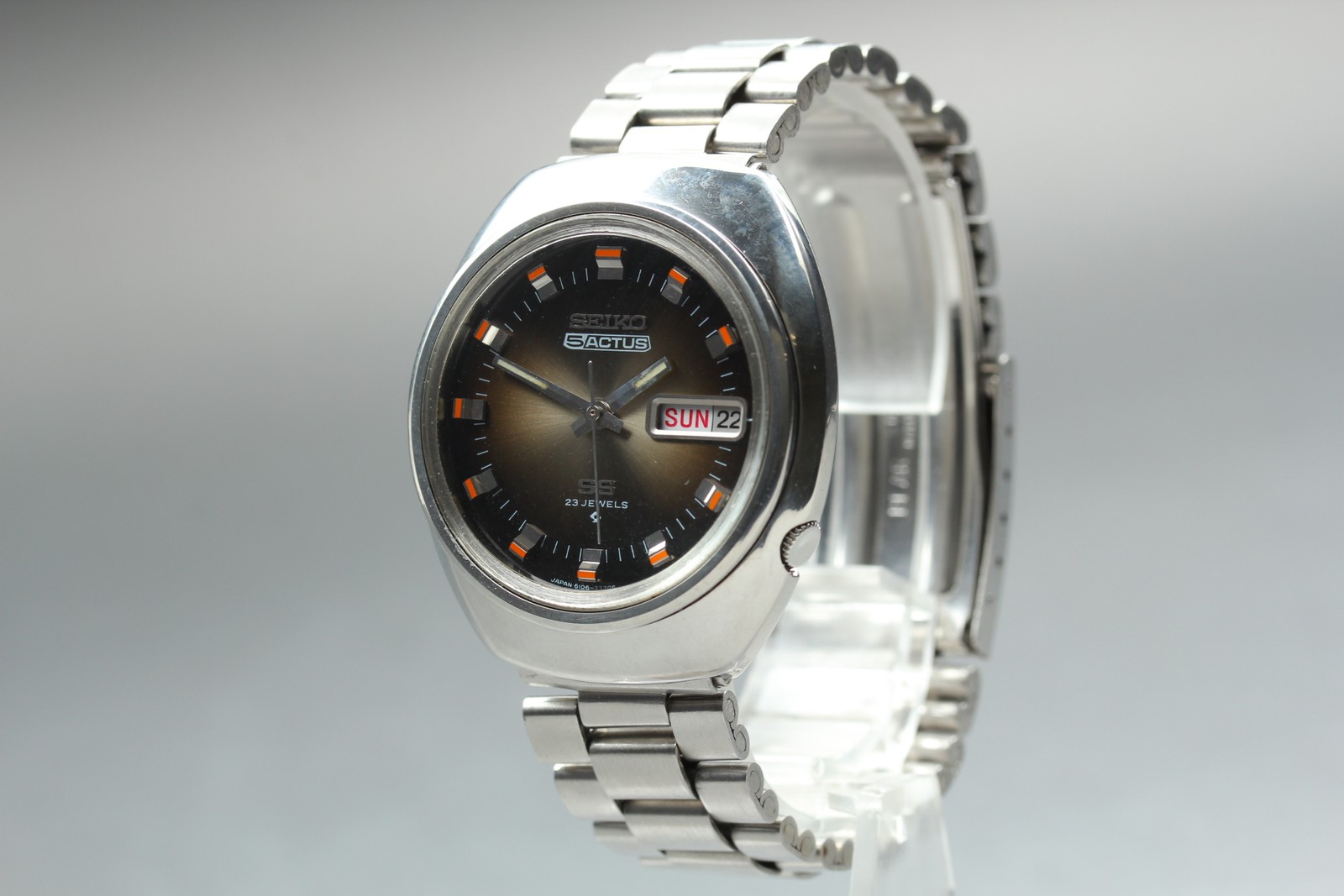 [Near MINT] SEIKO 5 ACTUS 6106-7590 Automatic Day-Date Men’s Watch from japan