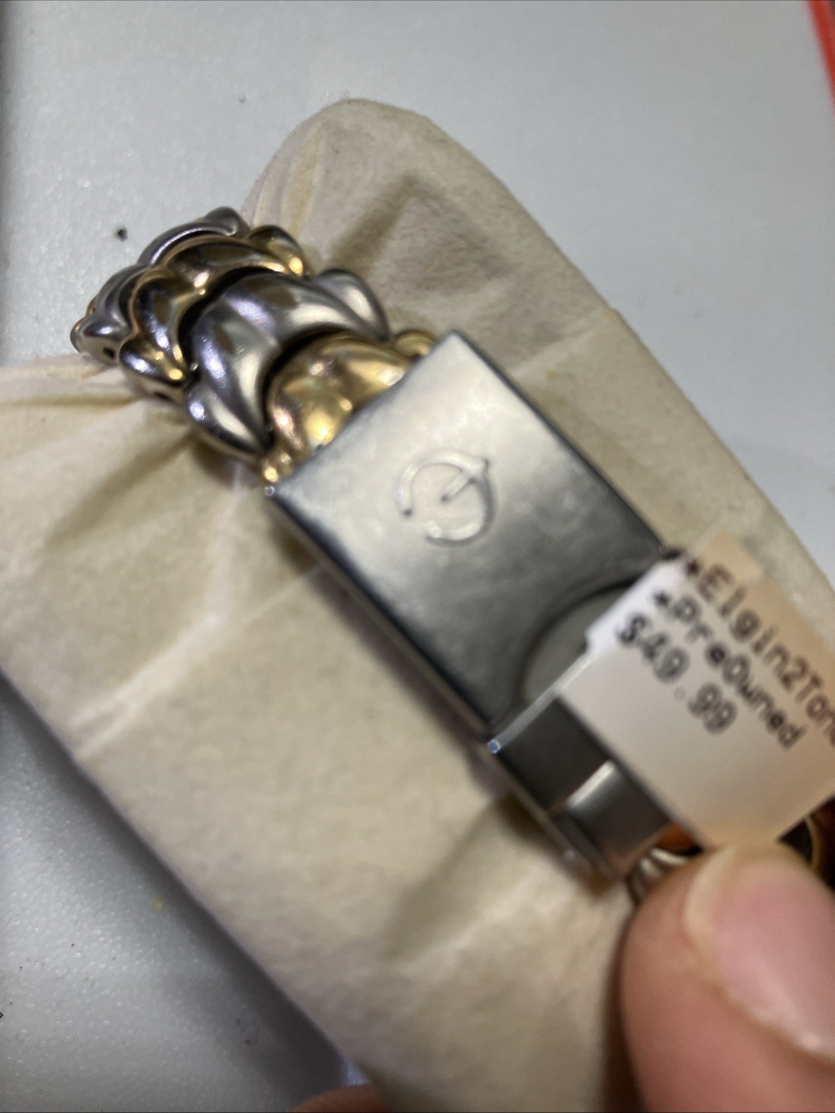 Elgin PreOwned Two Tone Quartz Watch EM885 Fresh Battery