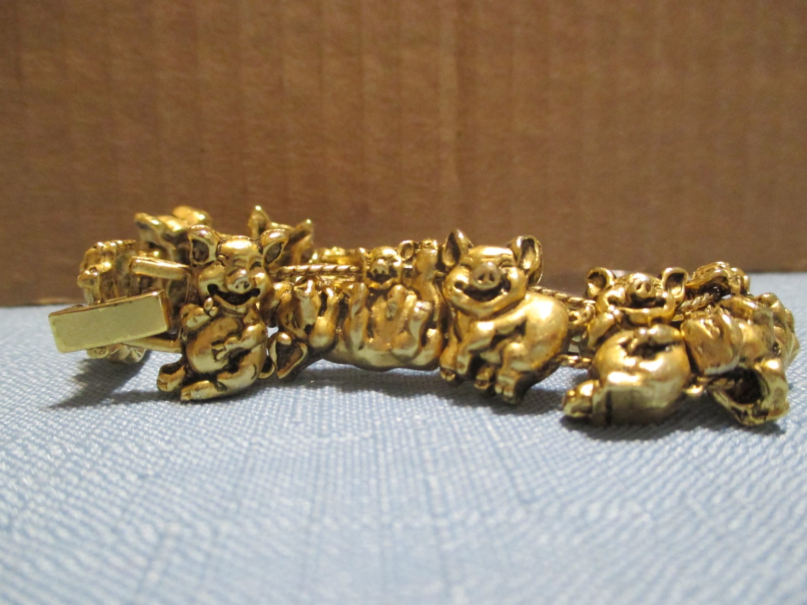 Women’s Jennie B Pig Watch Band Slide Charm Bracelet 24mm