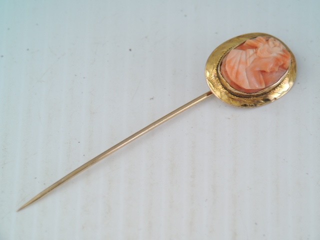 ANTIQUE VICTORIAN 1OK GOLD CARVED CORAL FEMALE STICK PIN