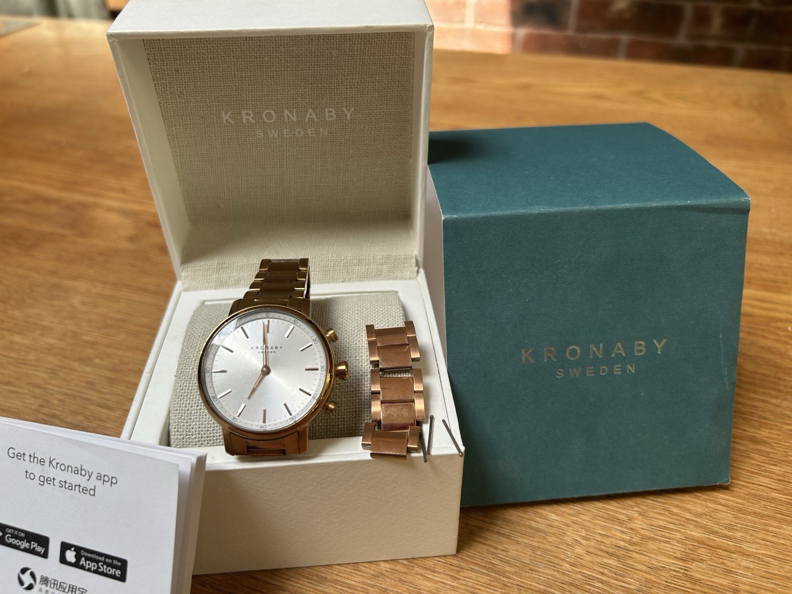 Kronaby Hybrid Smart Watch Carat 38 Rose – White, Rose Bracelet
