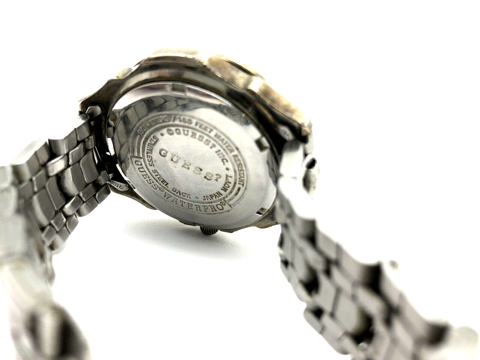 GUESS WaterPro – 50 Meter/165 Feet Water Resistant Watch