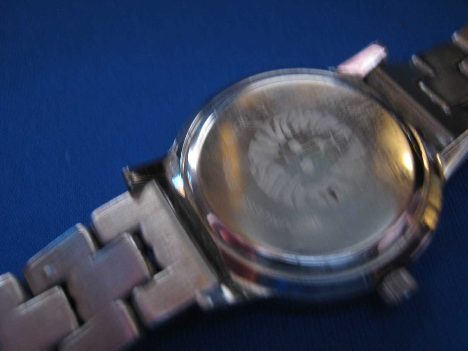 Anne Klein AK/2019 Fashion Quartz Watch with Metal Bracelet New BAttery