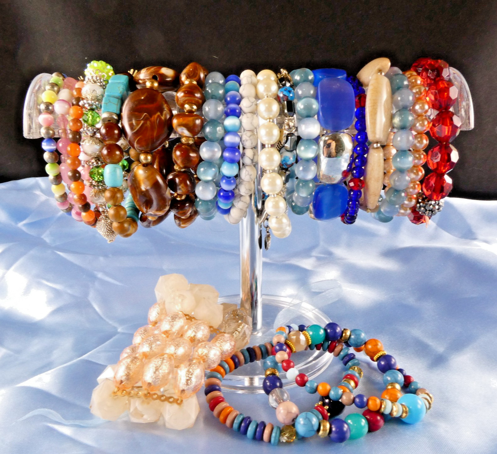 Lot of 20 Stretch Bracelets Expansion Colorful Fun to Wear Beaded Fits All Sizes