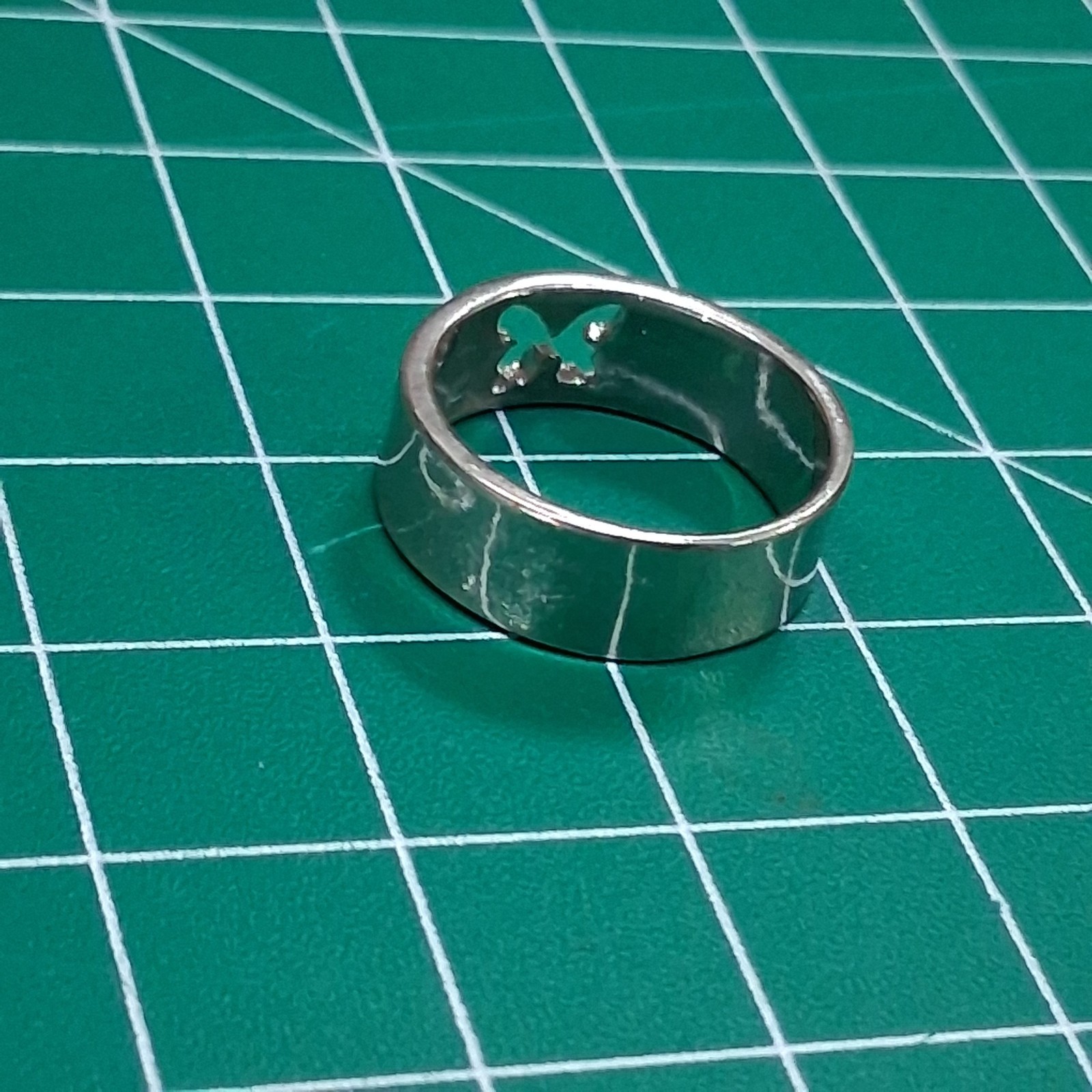 Vintage Polished Stainless Steel Laser Cut Butterfly Design Size 7.5 Band Ring