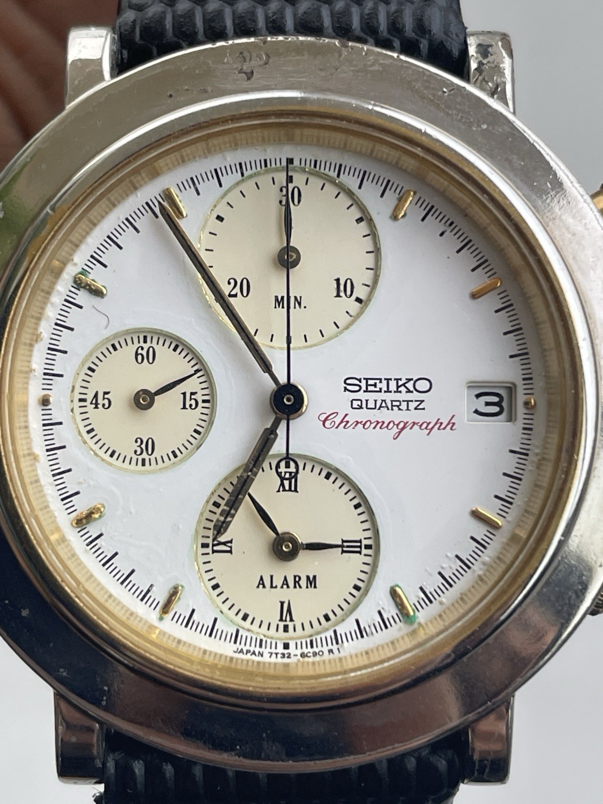 Vintage Seiko 7T32-6C40 Quartz Chronograph Alarm Watch White Dial SDW110J Runs