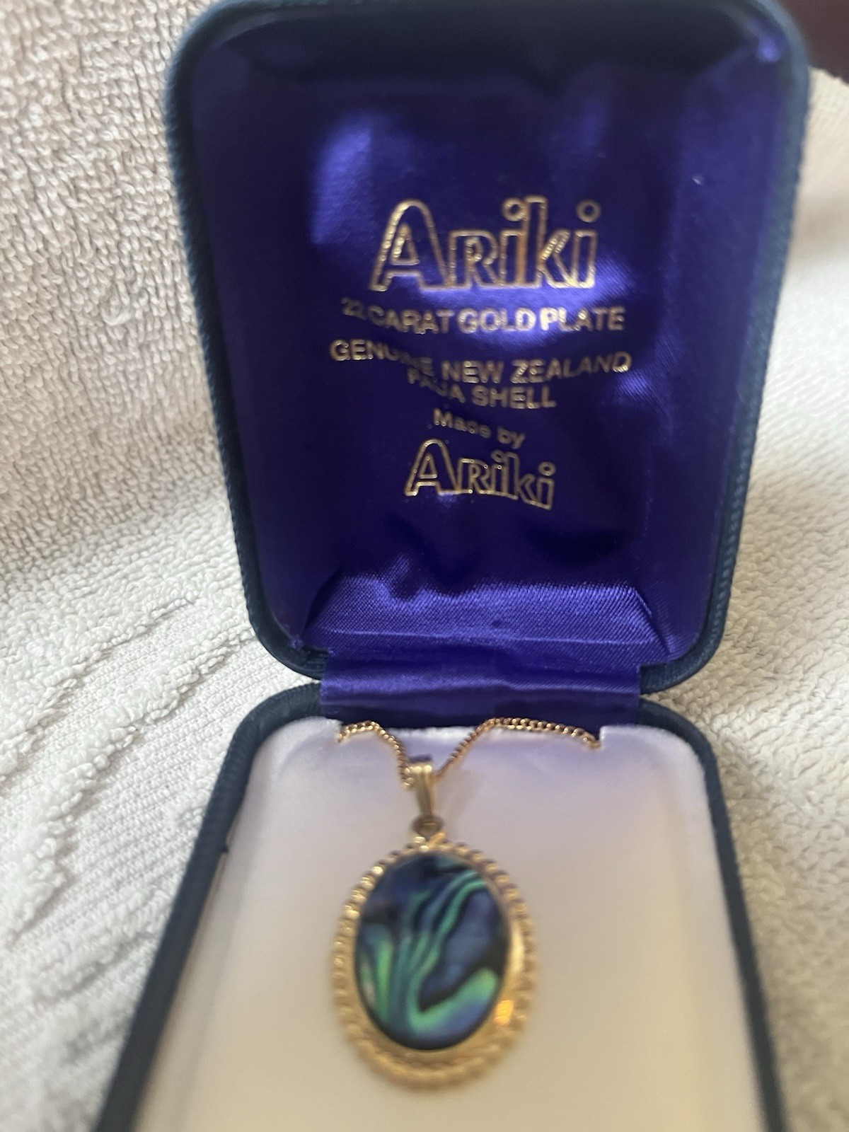 Ariki 22k Gold Plate Necklace – Paua Shell New Zealand – Fine Jewelry W Box