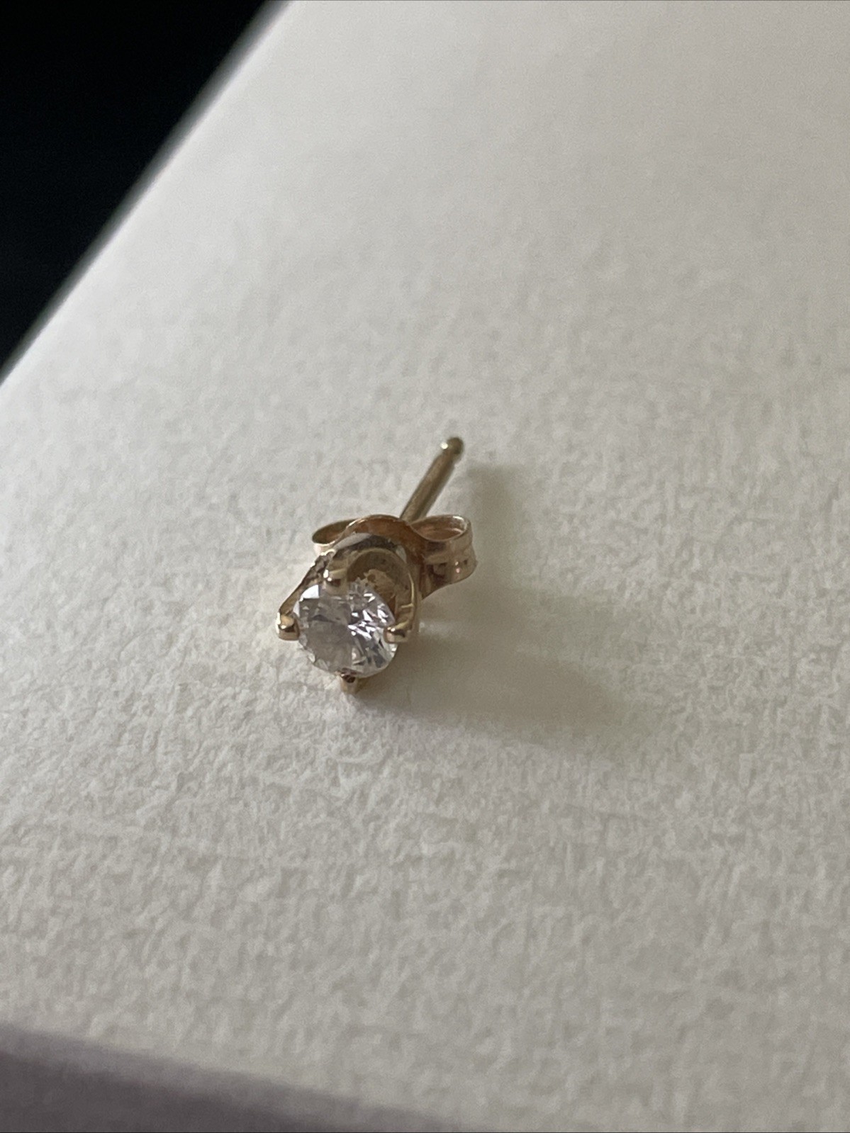 14k & .1ct Diamond Stud Earring 3.0mm Round Brilliant Cut 0.3 grams