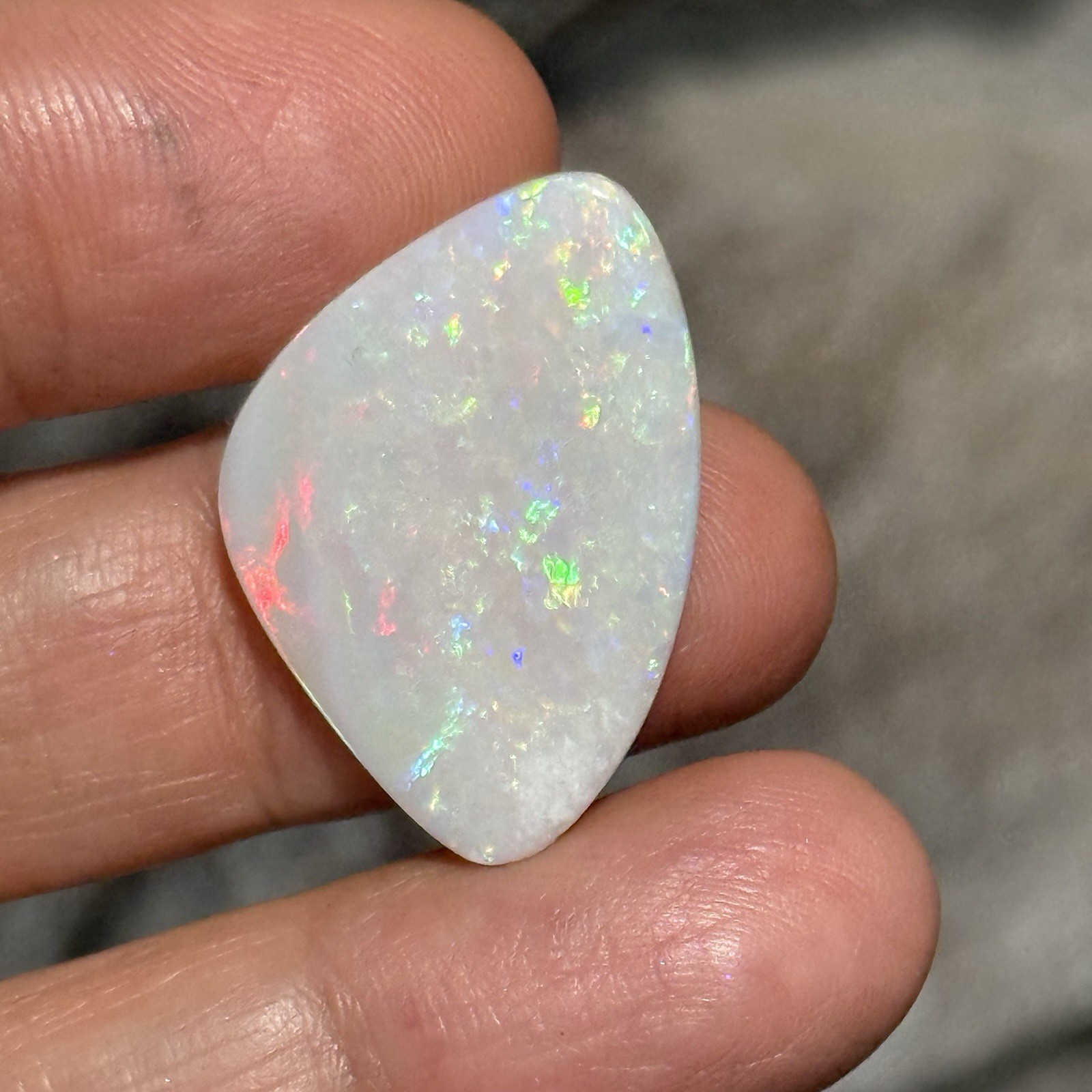 12.10ct 28c19x3.7mm Colorful White Australian Crystal Pipe Opal Cabochon Gem