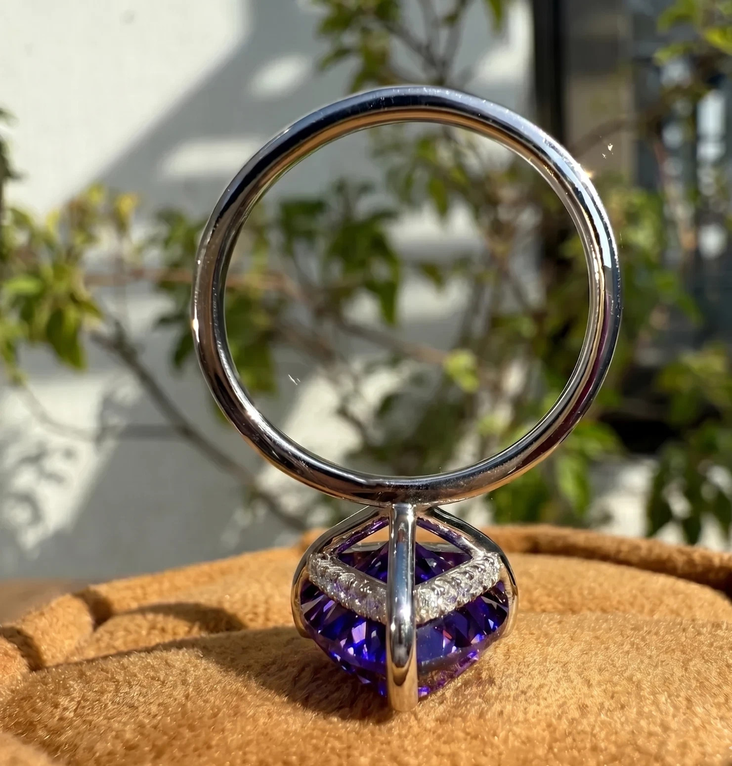 Lovely 6.10 Ct Certified Trillion Purple Diamond Solitaire Ring In 925 Silver