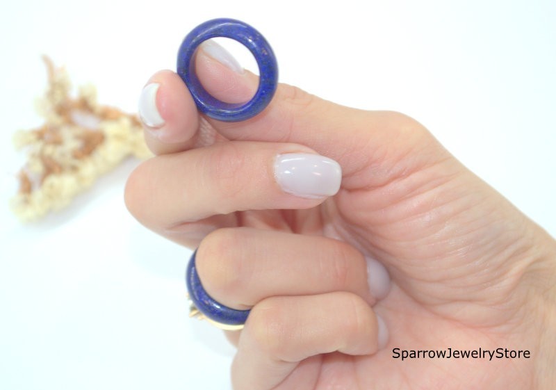 Handmade lapis lazuli ring Carved blue stone ring Minimalist jewelry Chakra ring