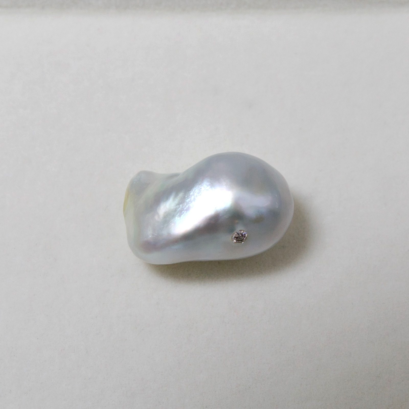 15.7×24.7mm Baroque White-Rose South Sea Loose Pearl & Dia.Undrilled,High Luster