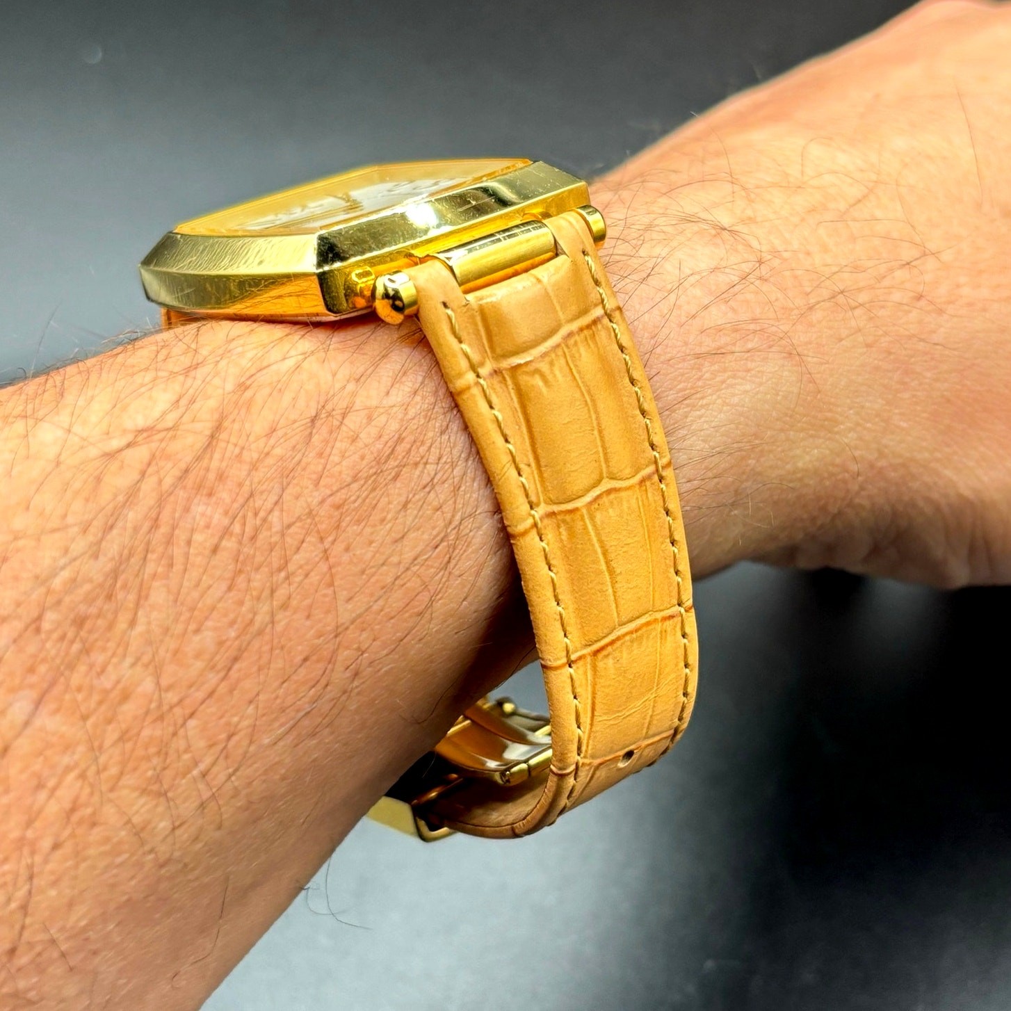 Vintage Gc 18500 Swiss Made Gold Tone Quartz Watch Full Set Box Papers