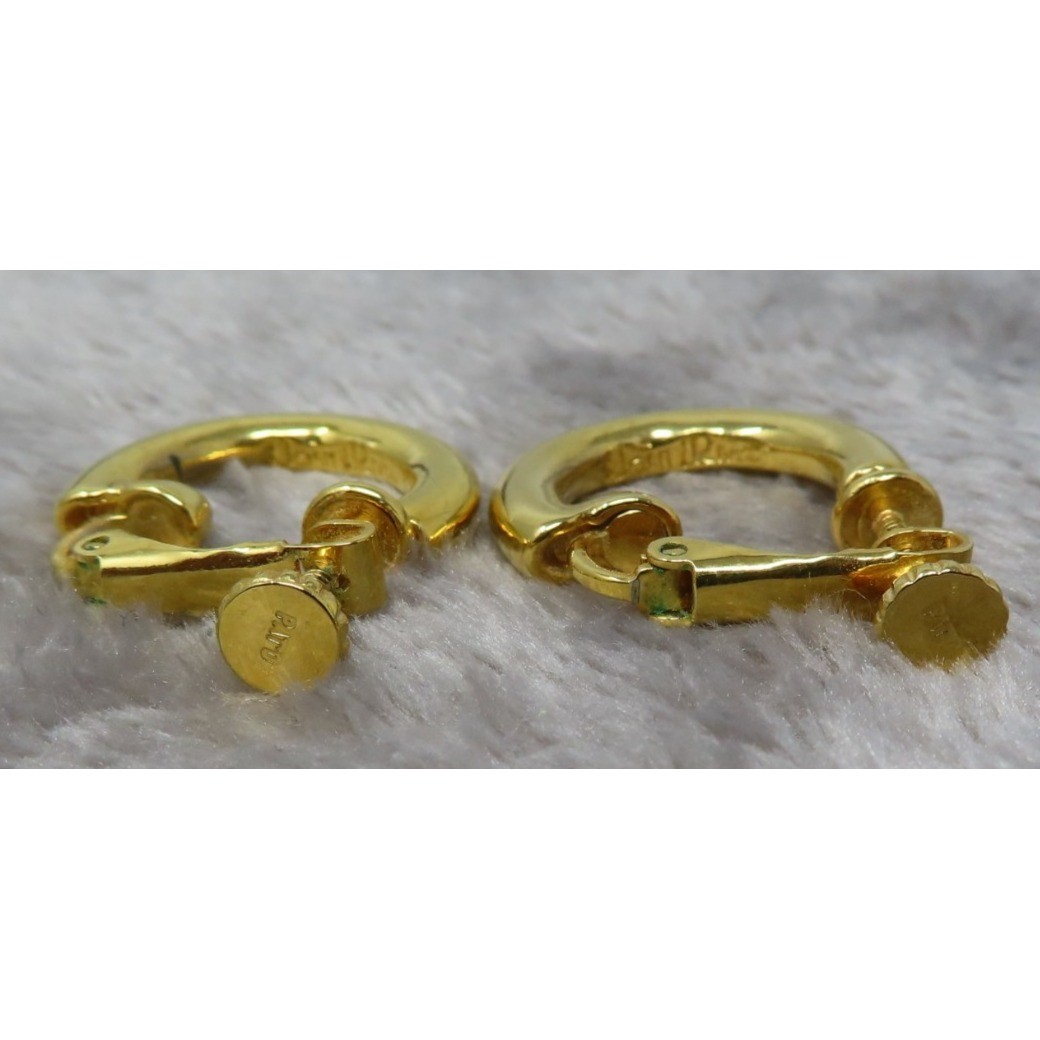 Vintage Joan Rivers Classic Elegance Yellow Gold Tone Screw Back Hoop Earrings