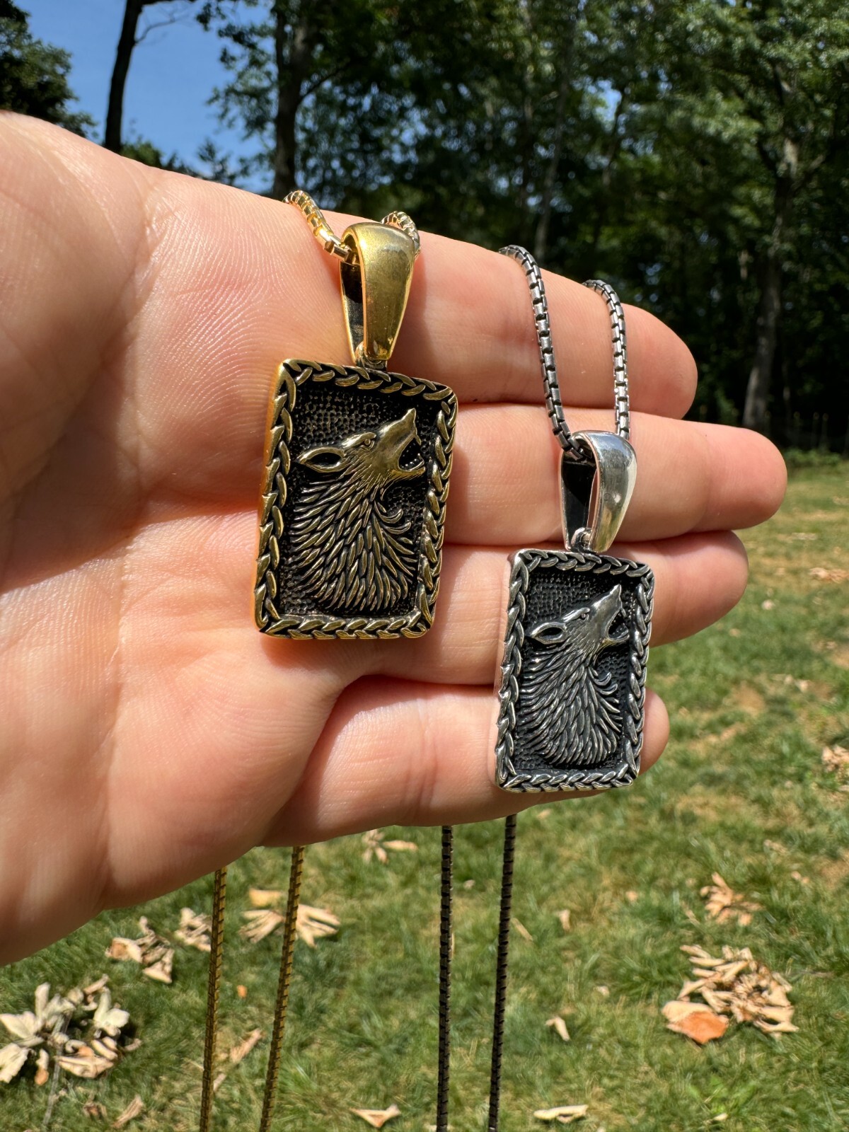 Solid 925 Silver / Gold Plated Oxidized Howling Lone Wolf Pendant Necklace