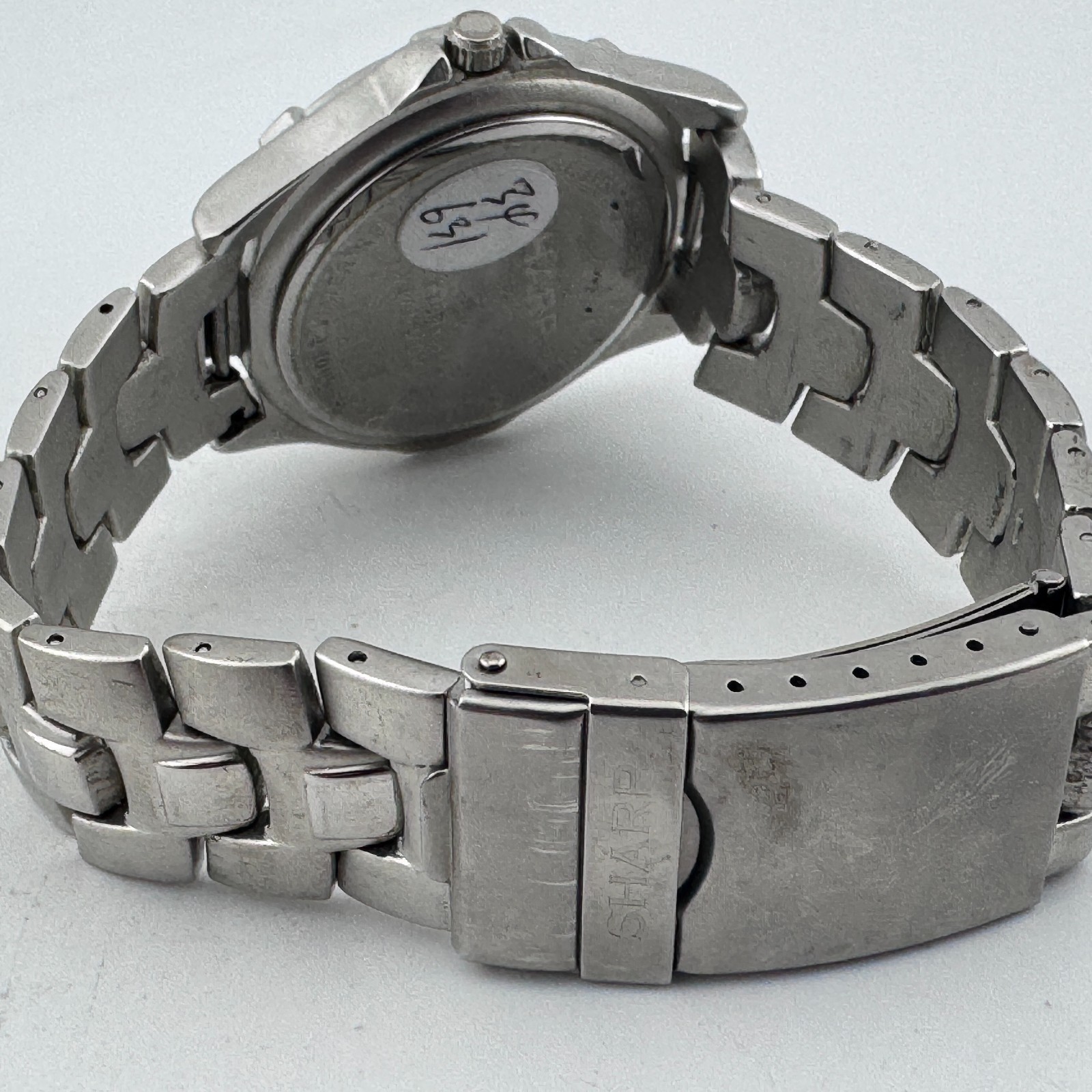 VTG Sharp Quartz Watch Men 30m Silver Red Fixed Bezel Japan Analog New Batter 8″
