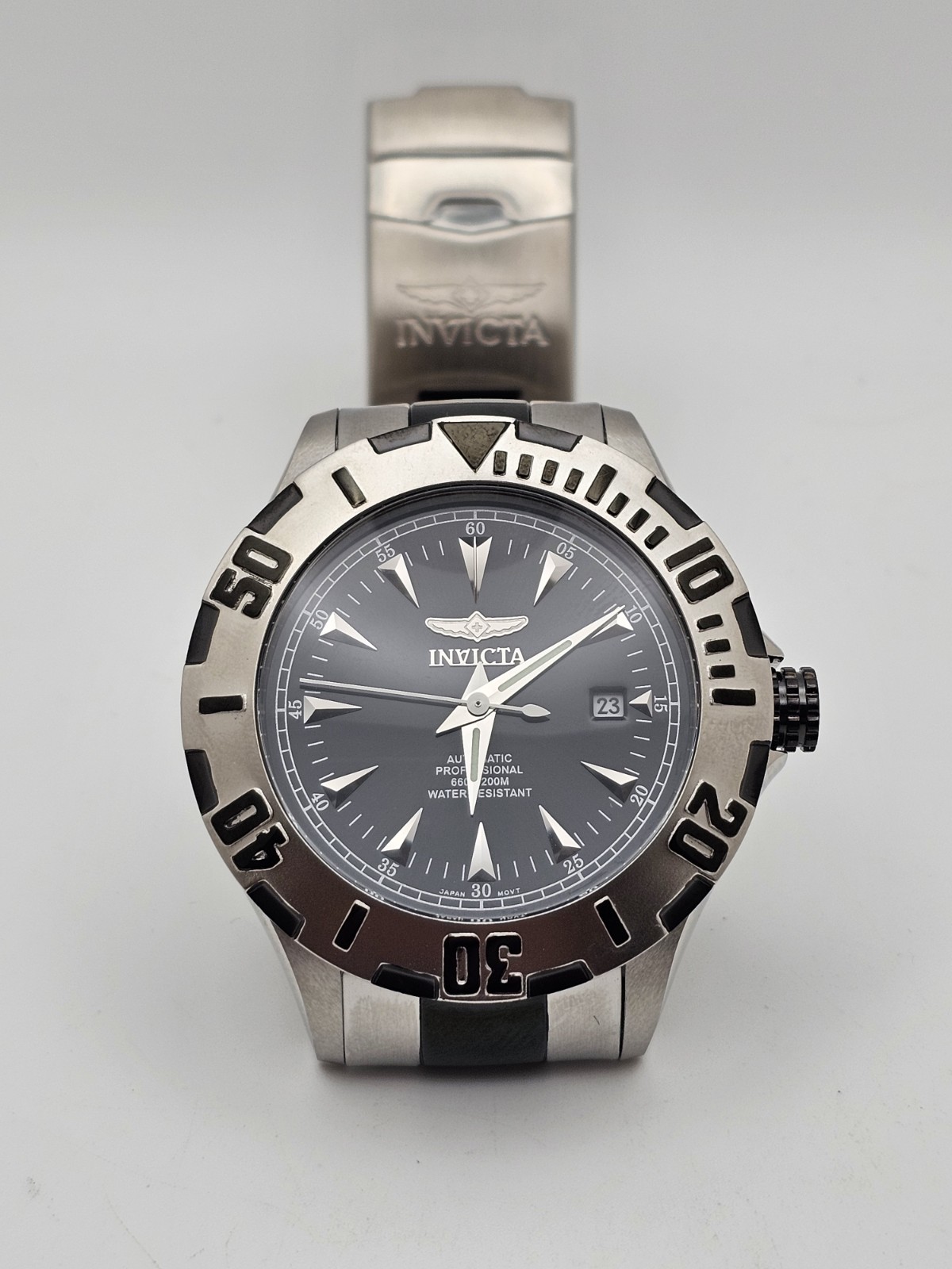 Neo-Vintage Invicta “OCEAN GHOST” Men Automatic Date Watch Black Dial Twotone