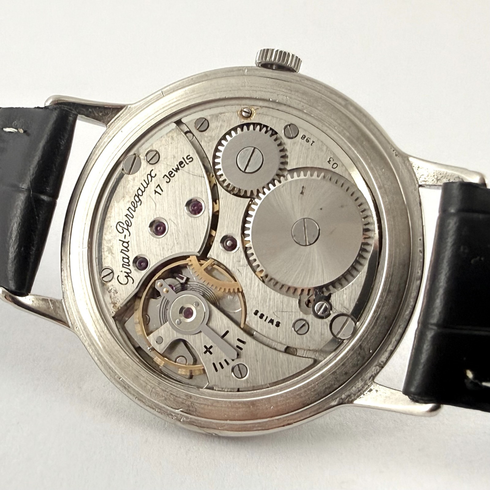 SWISS OVERSEIZED GIRARD PERREGAUX NICE BURGUNDY DIAL MANUAL WIND SWISS WATCH