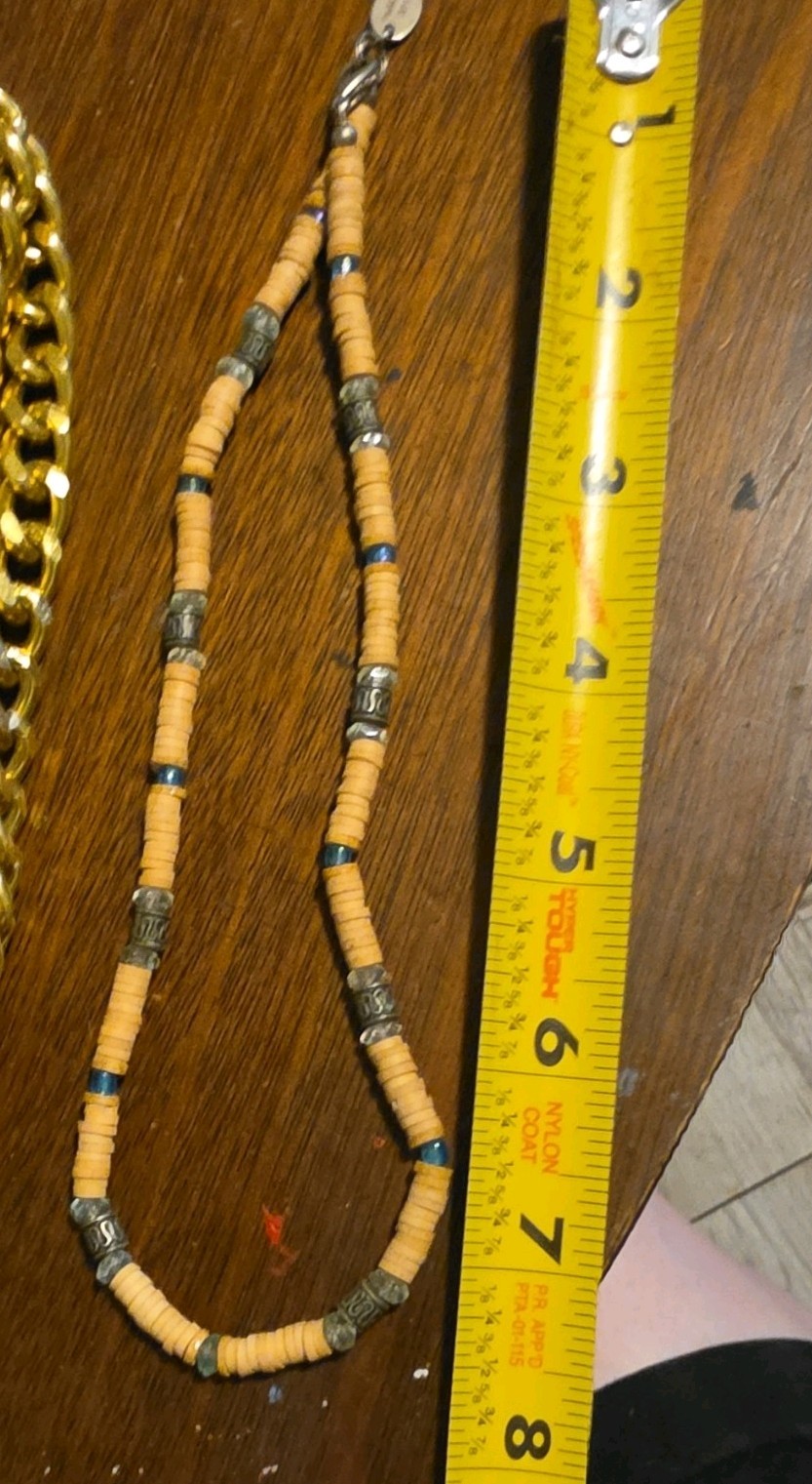 Lot of 3 Necklaces Gold Tone Curb Chain Lobster, White & Tan Beaded Strands