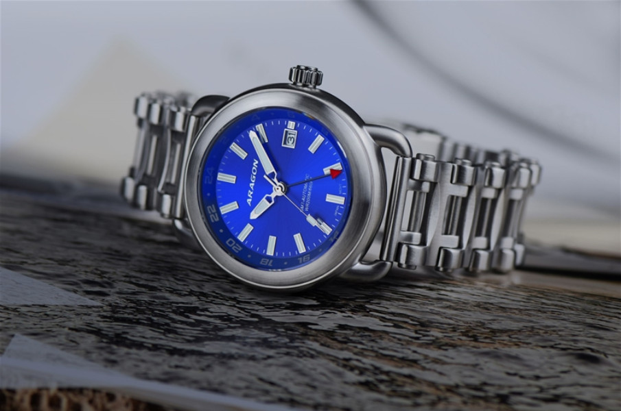 NEW! ARAGON Millipede SunRay Blue Dial GMT Automatic Mnmt Watch 24 HR Dial 44mm