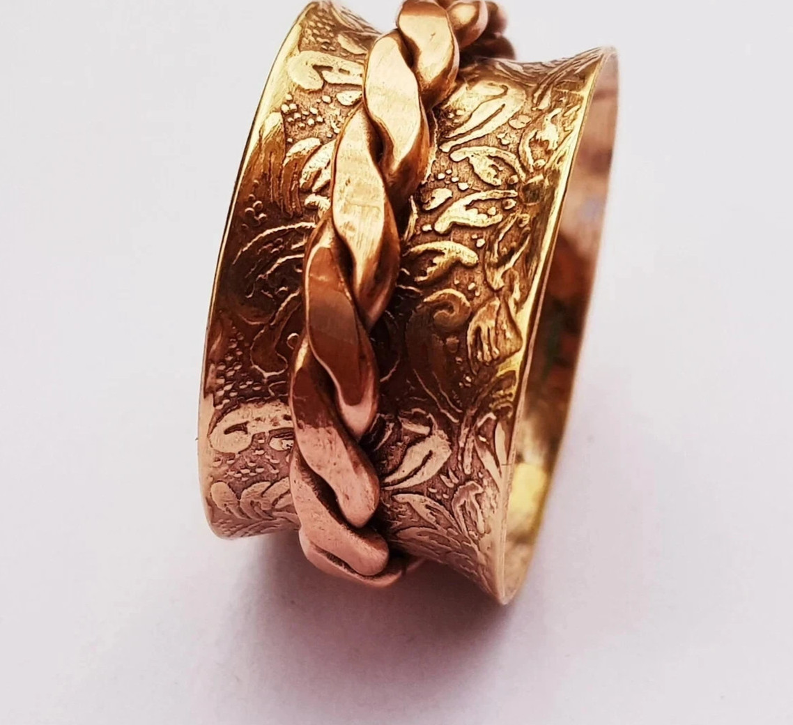 Solid Pure Copper Minimalist Healing Ring, Handmade, Unisex Concave Spinner Ring