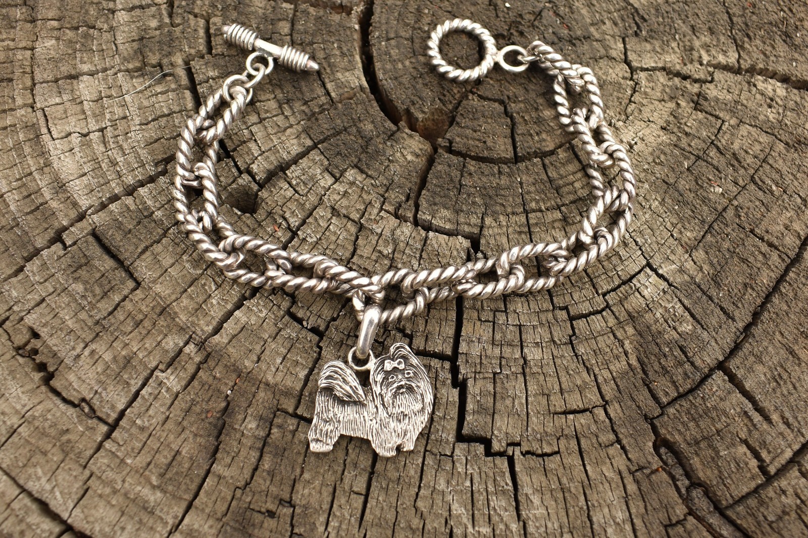 FineARF STERLING SILVER DOG CHARM BRACELET TWITED LINK WITH TOGGLE 925