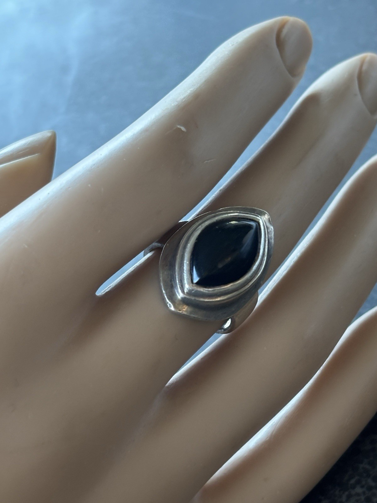 Sajen Sterling Silver Ring 925 Onyx Stone Size 6