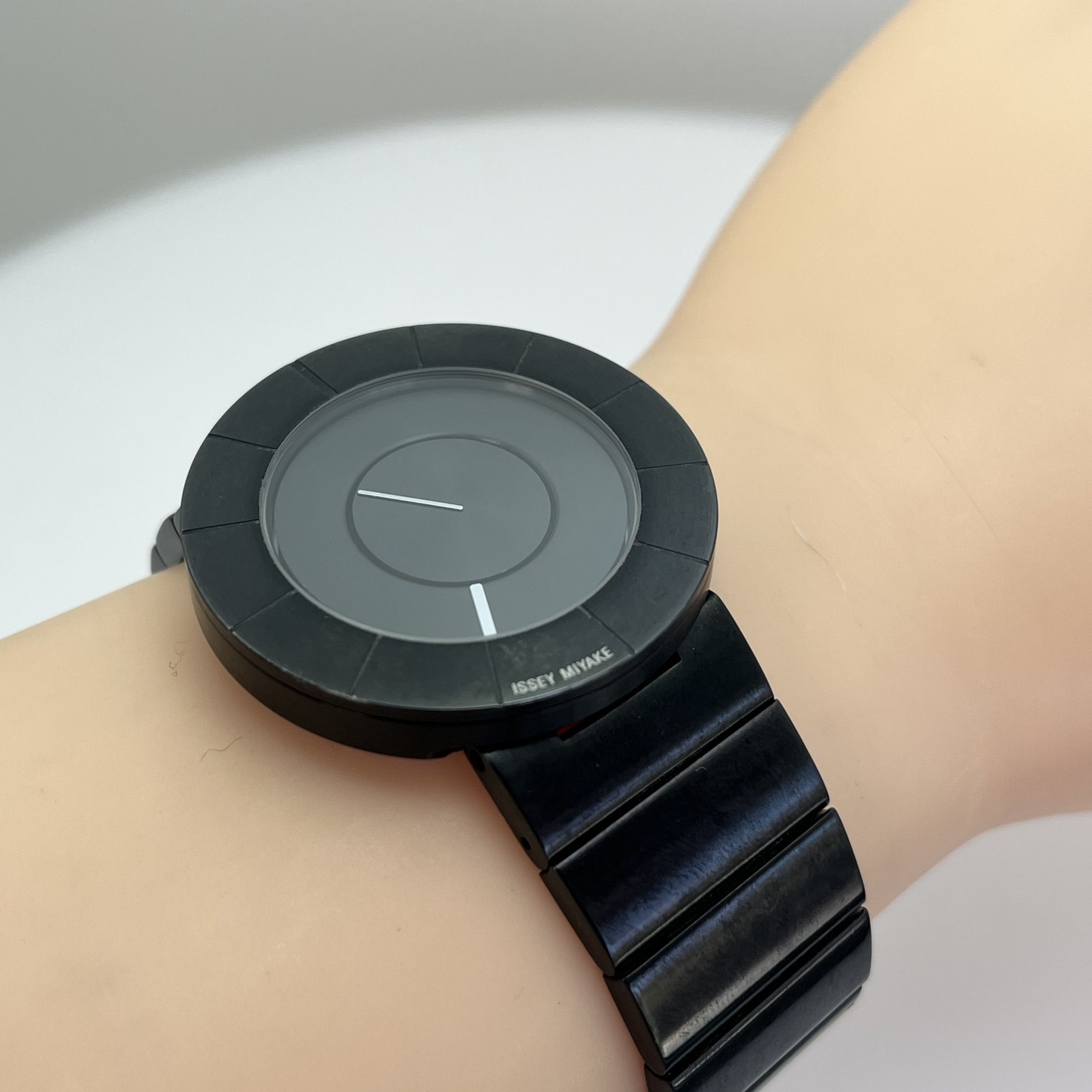 Issey Miyake TO by TOKUJIN YOSHIOKA VJ20-0010 Qz Japan Designer Watch Black#637B