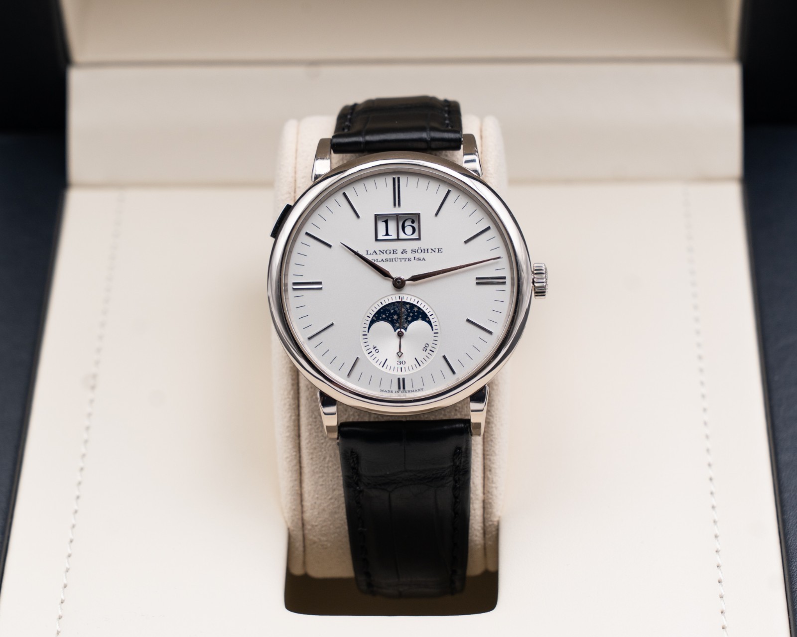 A. Lange & Söhne 384.026 Saxonia Moon Phase White Gold 2022