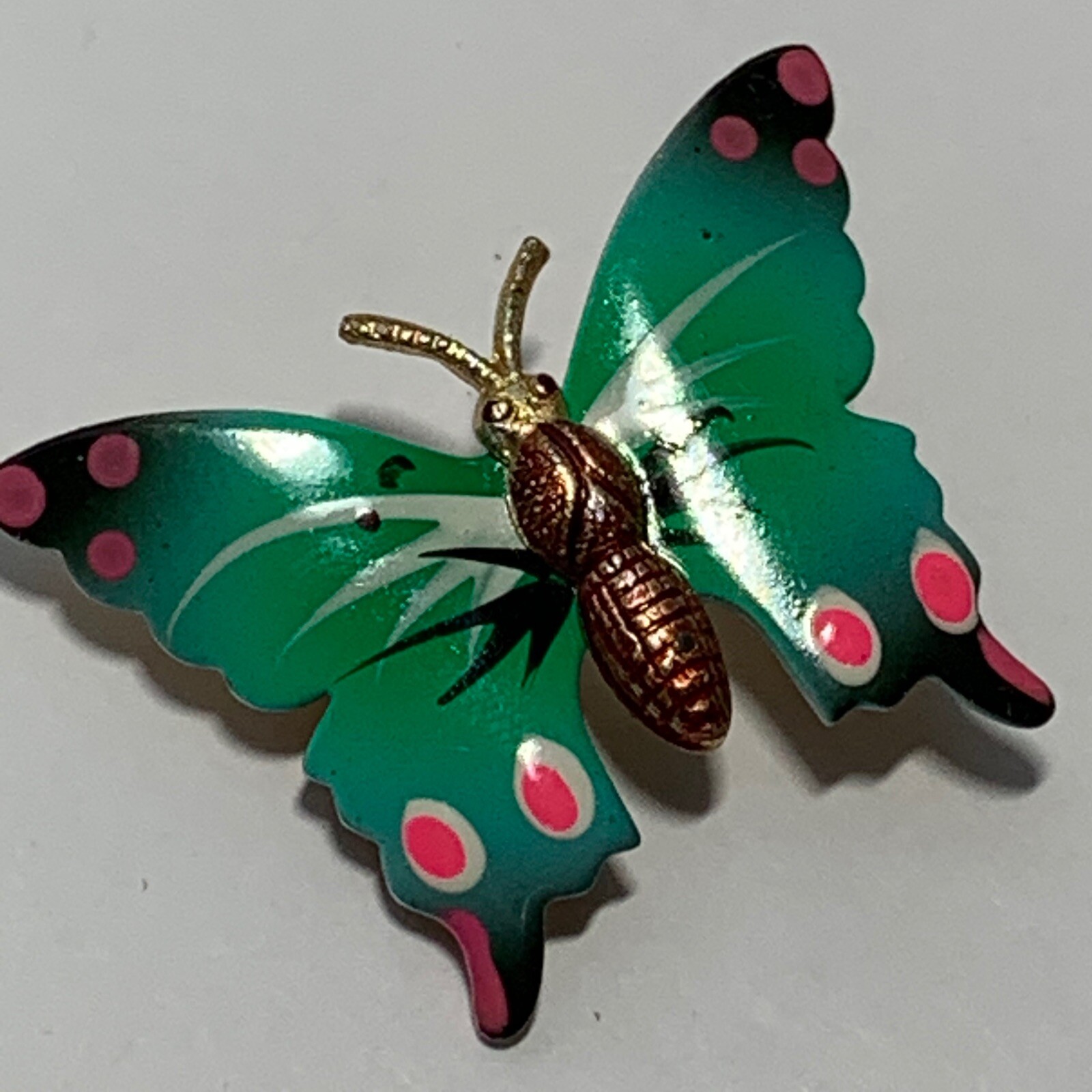 VINTAGE KOREA Green Enamel BUTTERFLY PIN Gold Tone Pink Black Spots 1.5″