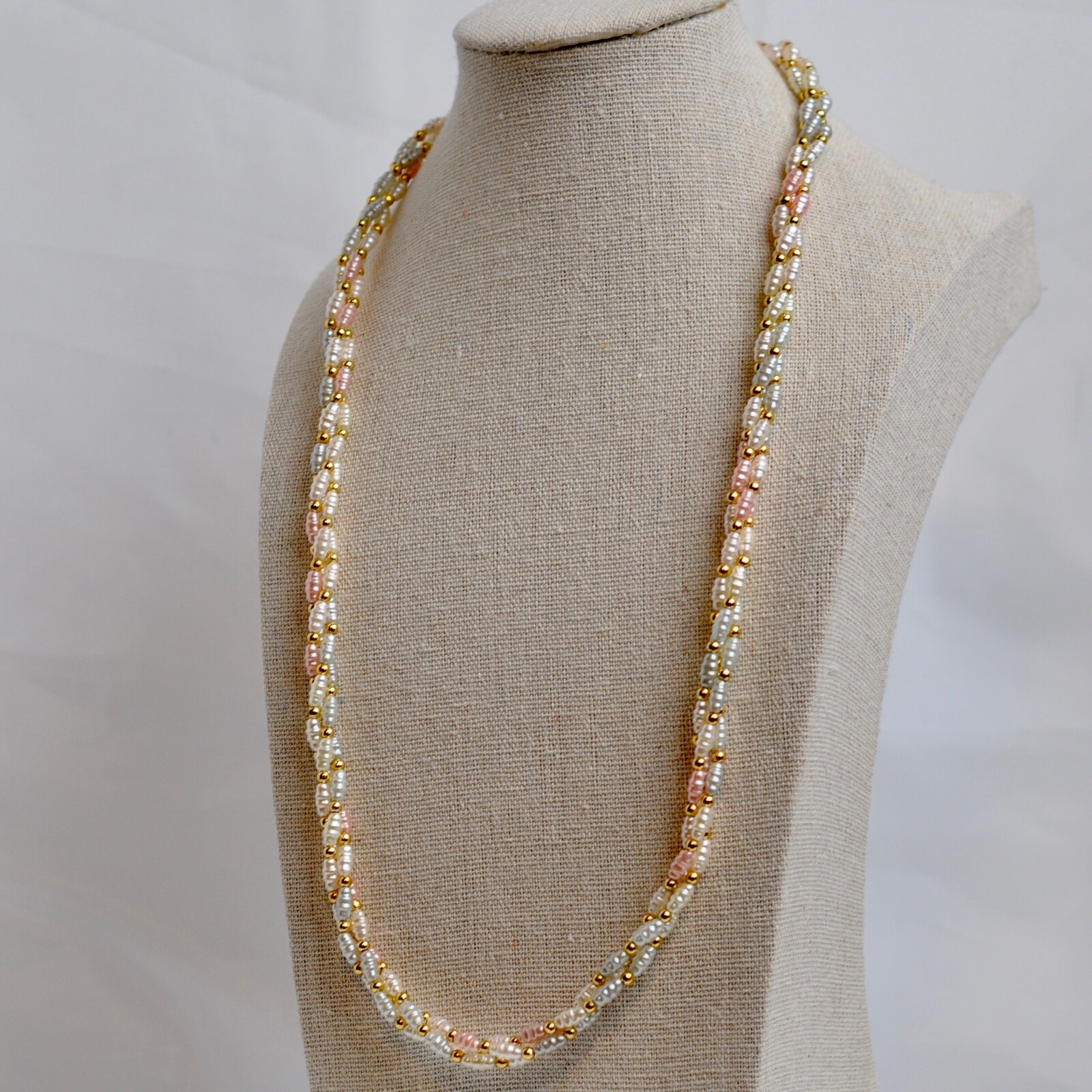Necklace Color White Gold Pink Beaded 12” Long with Gold Tone Clasp