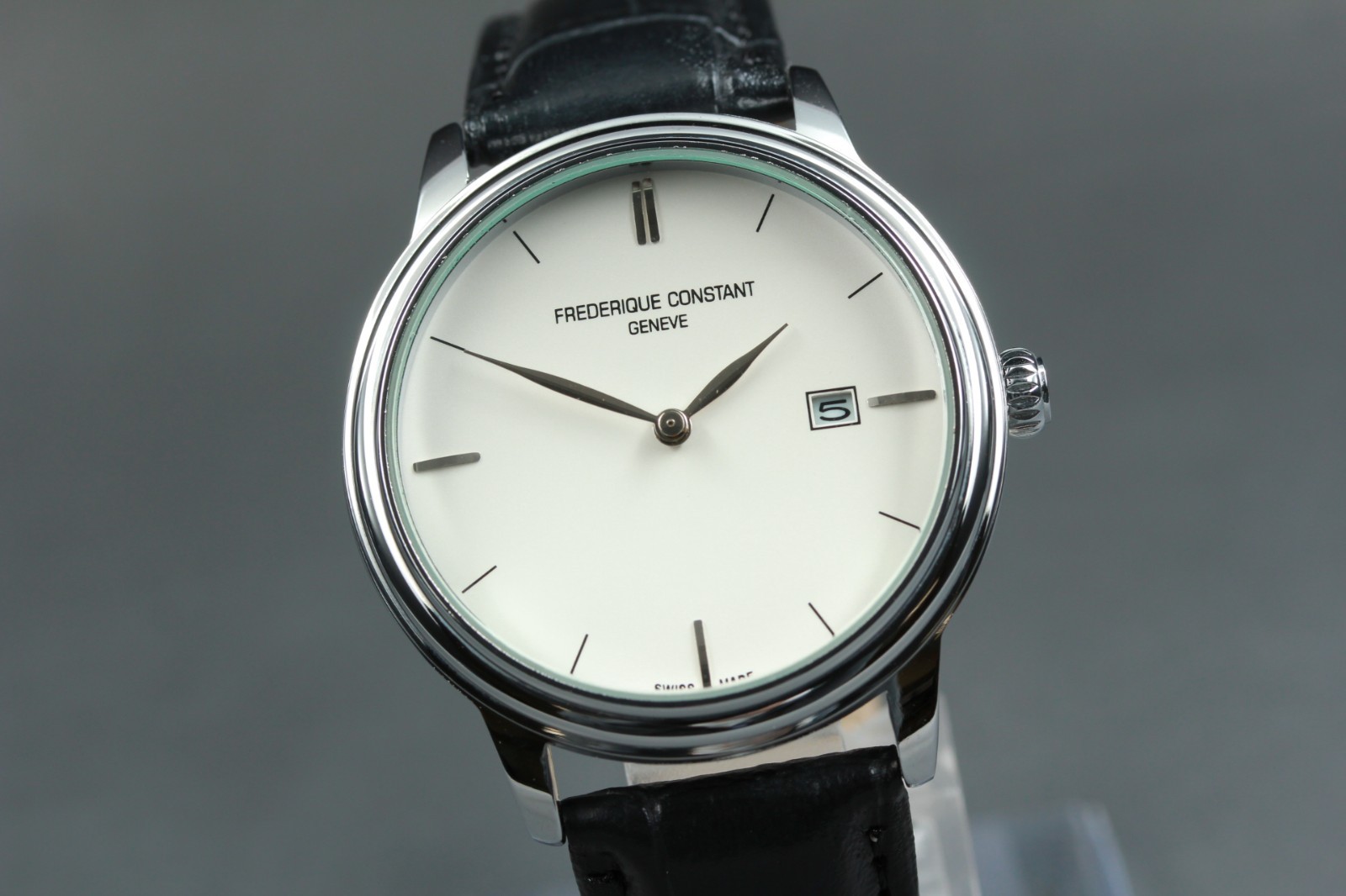 Frederique Constant Geneve FC200/220/235/245X4S25/6 White Quartz Men Watch Japan