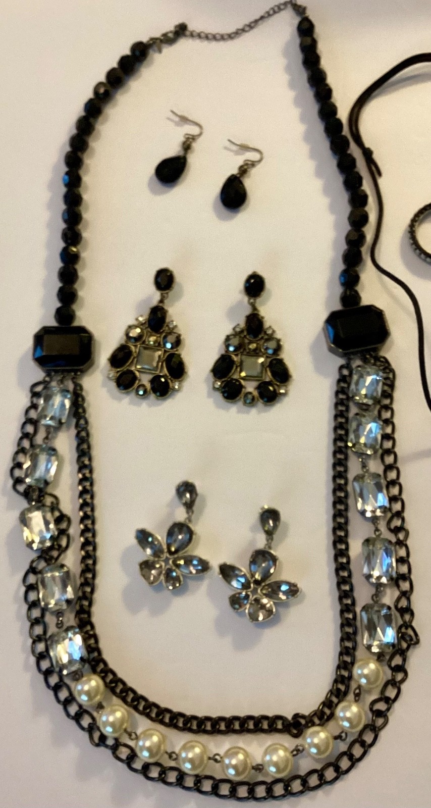 13 Piece Lot Of Beautiful Jewelry Brooch,Ring, Necklaces, Earrings, Bracelet