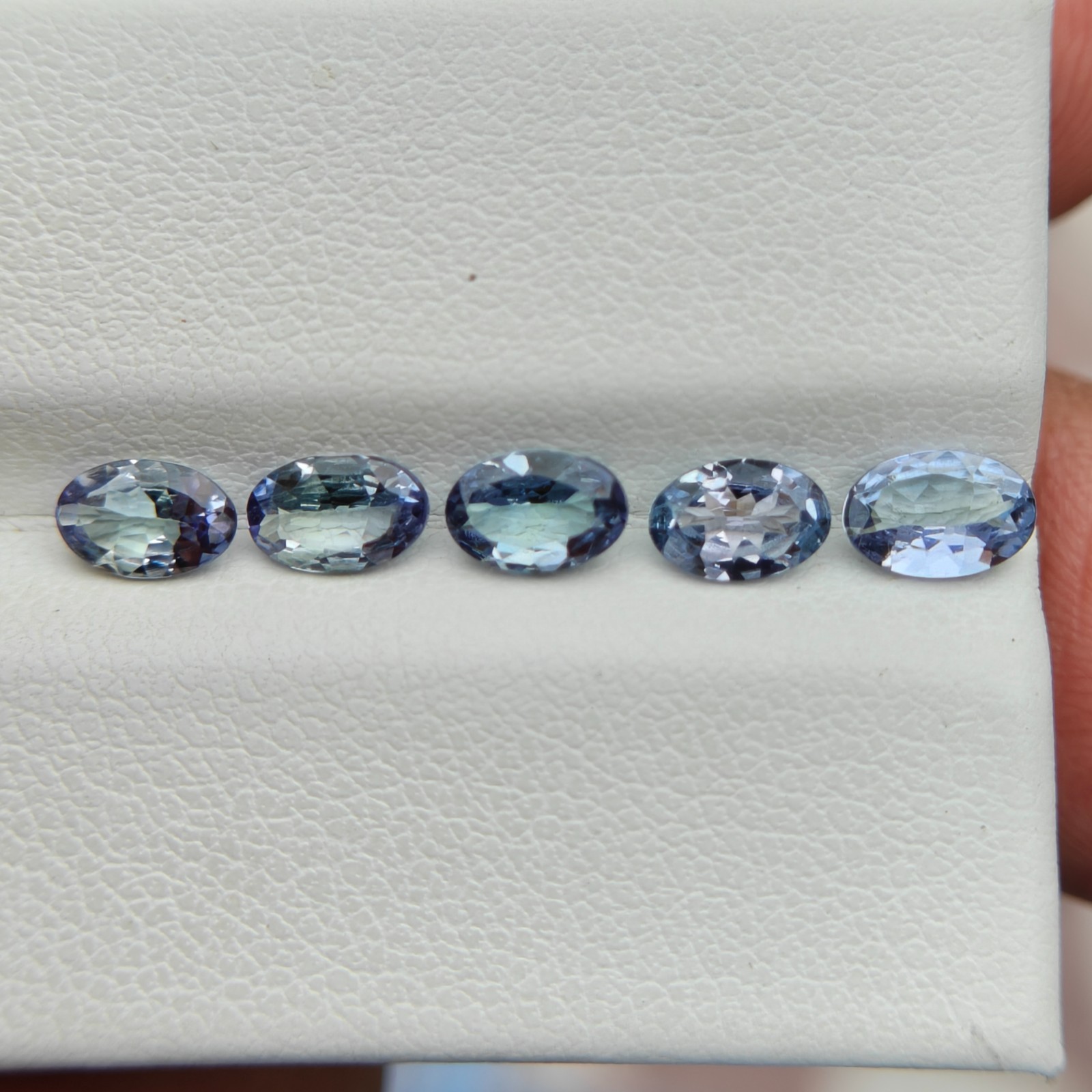Blue and Green 6x4mm Oval Zoisite Stone 5 pieces layout Ideal For Jewelry Making