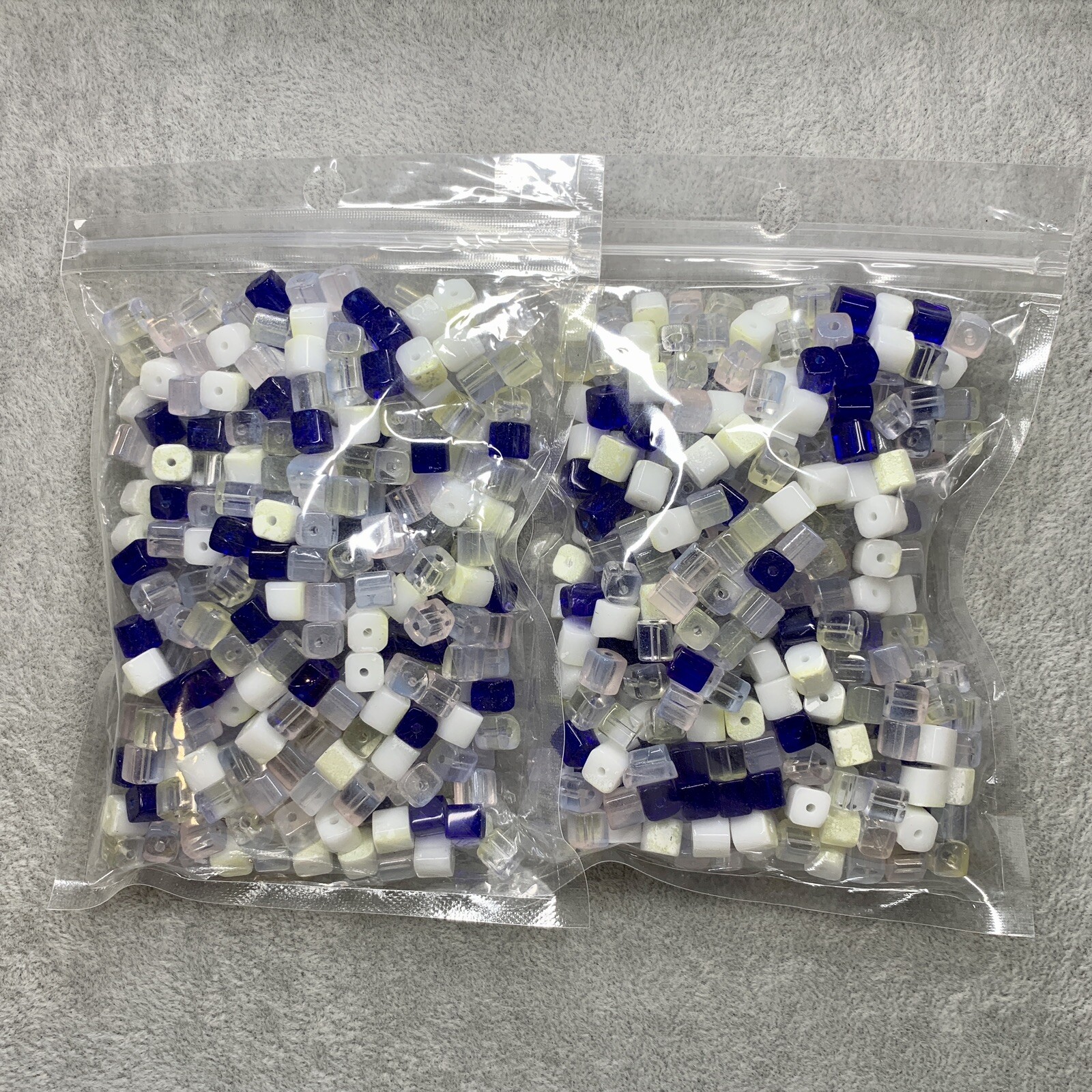 1LB/454G Assorted Blue/ Transparent/ White 6mm Square Cube Crystal Glass Beads